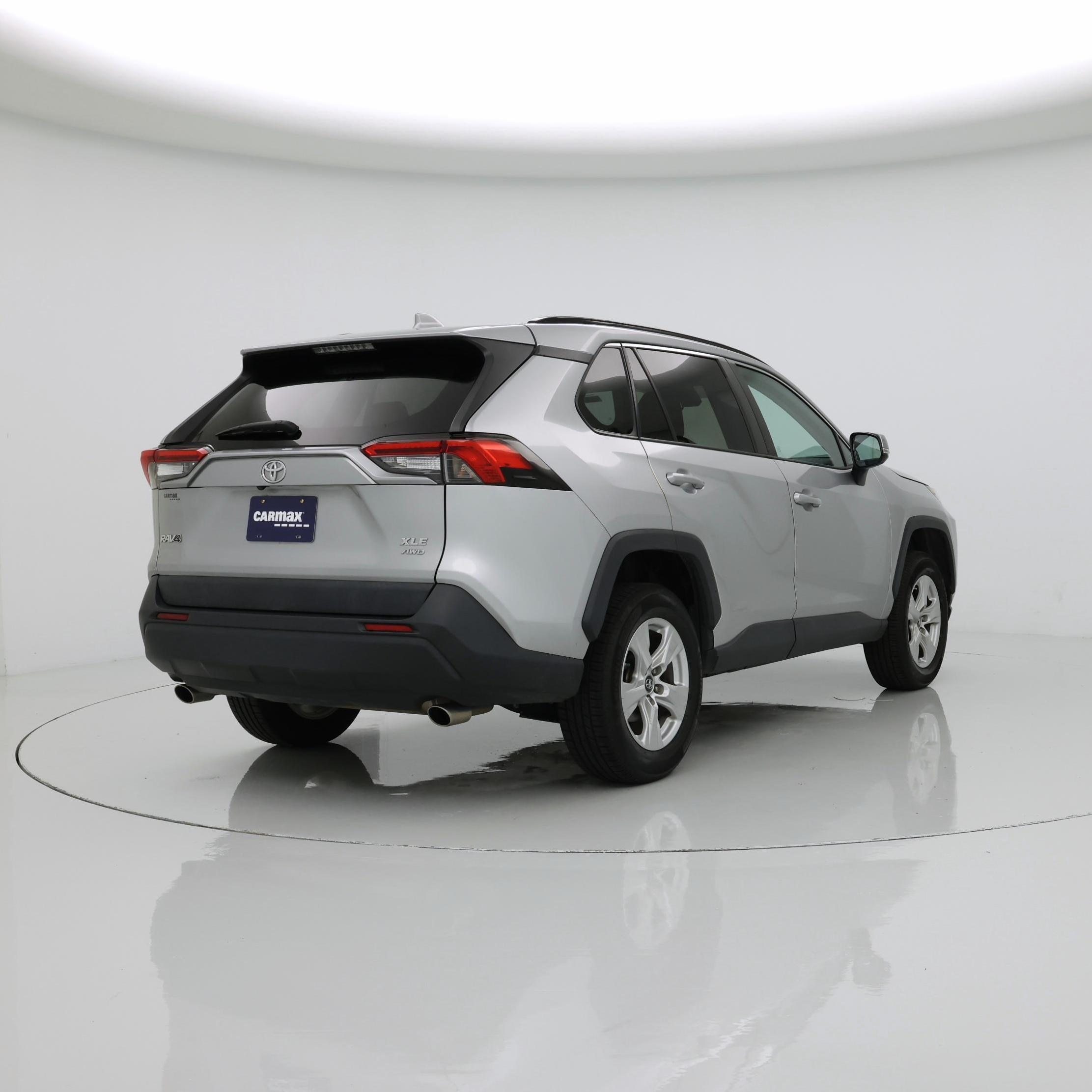 Thumbnail: 2019 Toyota RAV4 - 8