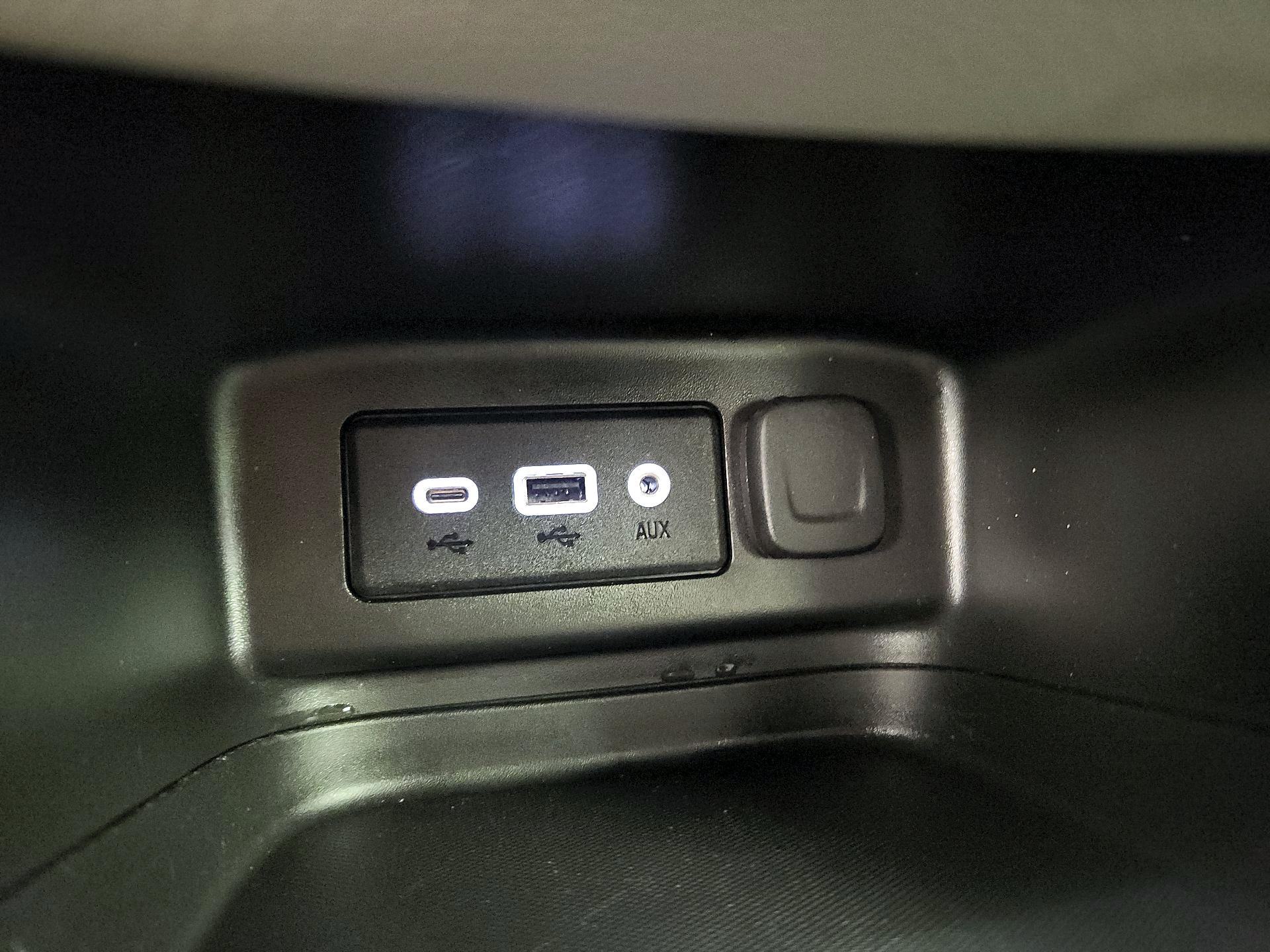 Thumbnail: 2024 Chevrolet Equinox - 18