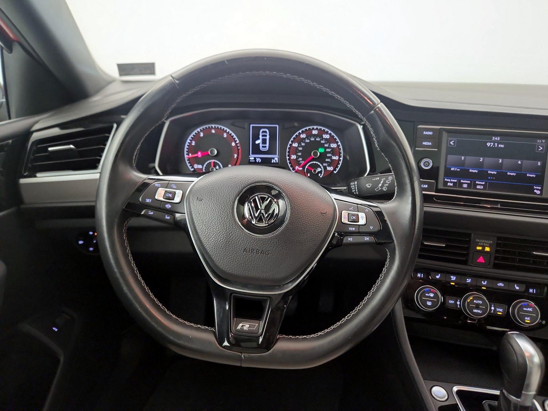 Thumbnail: 2019 Volkswagen Jetta - 10