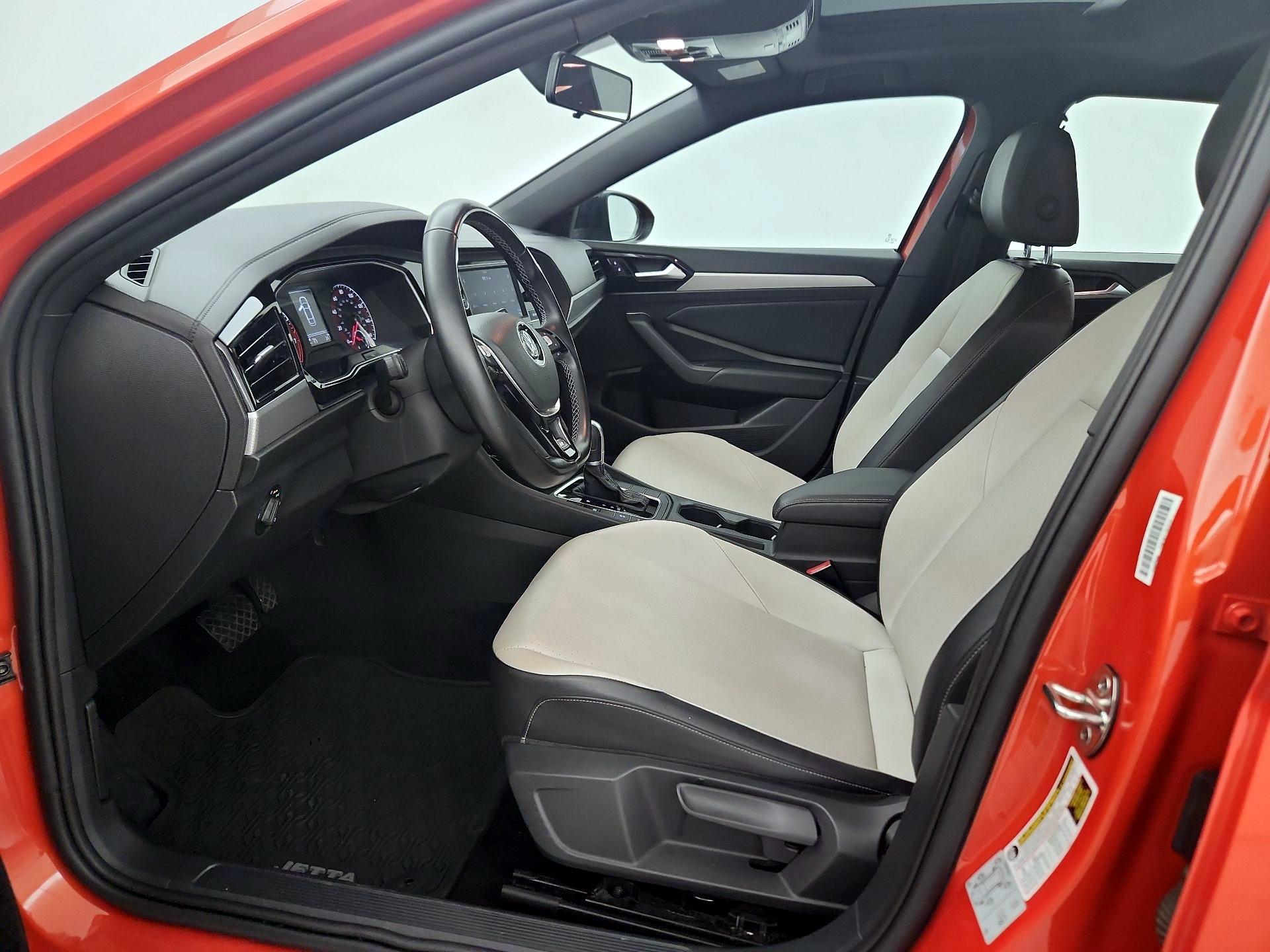 Thumbnail: 2019 Volkswagen Jetta - 11