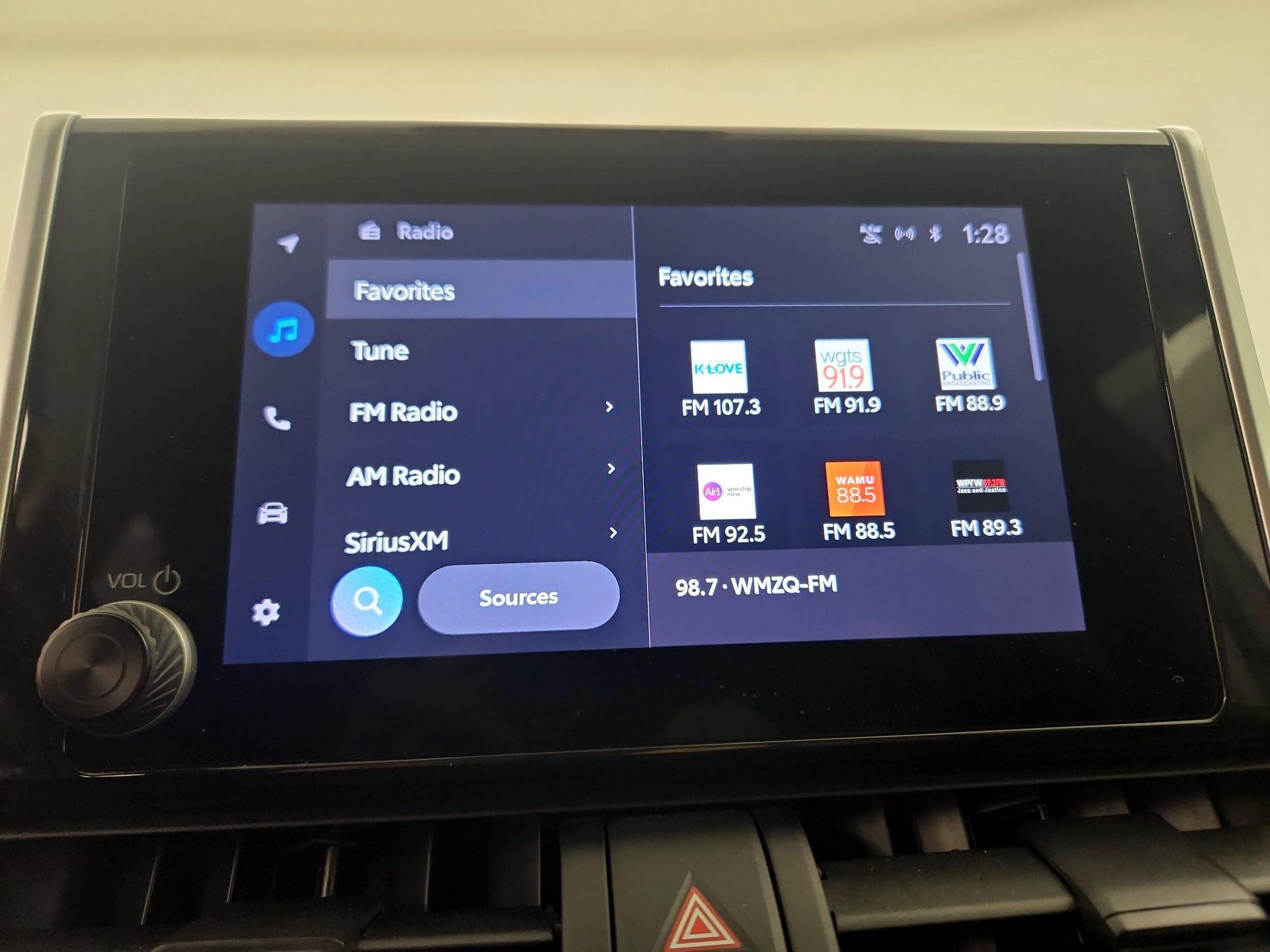 Thumbnail: 2023 Toyota RAV4 - 15