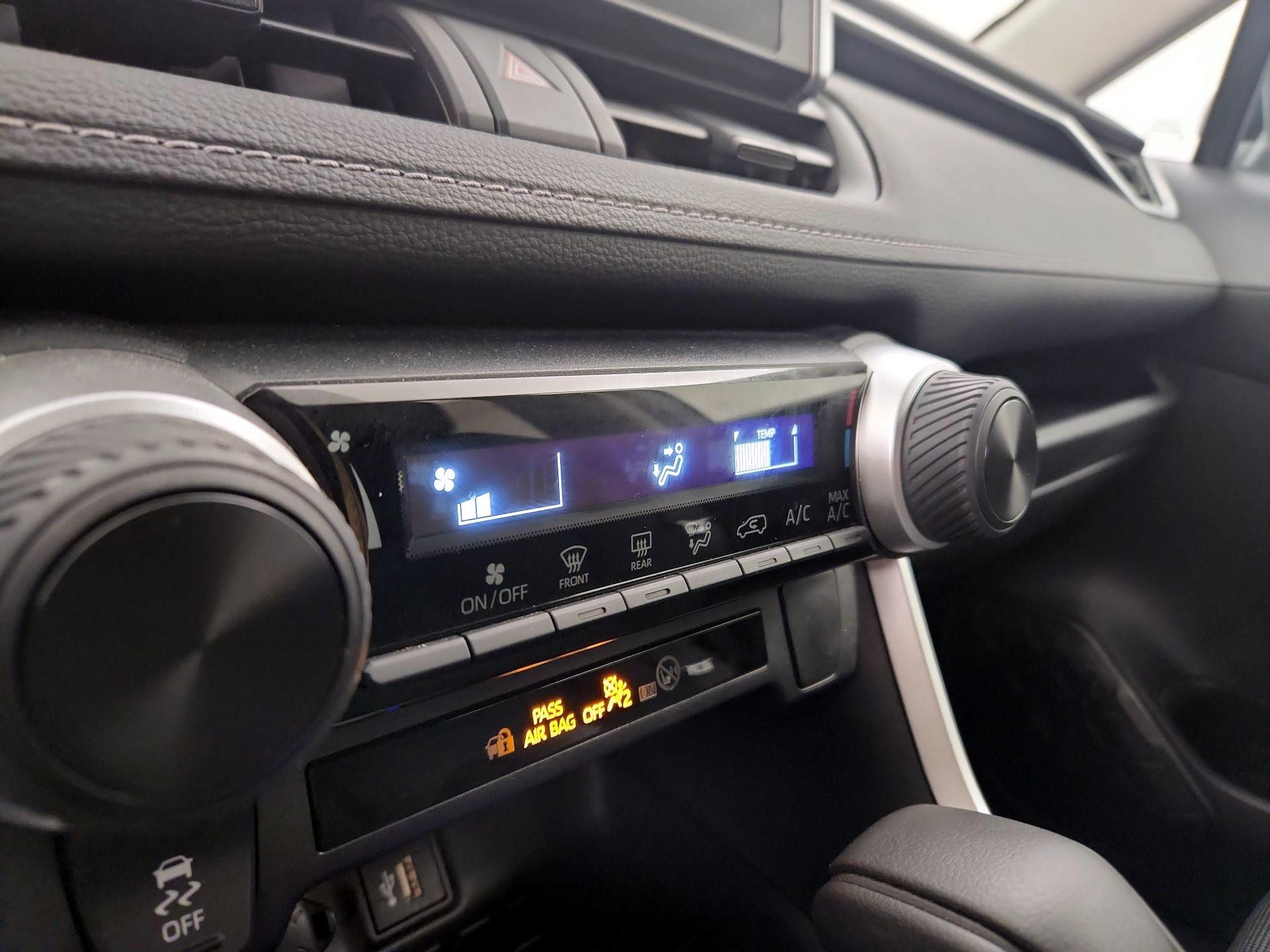 Thumbnail: 2023 Toyota RAV4 - 16