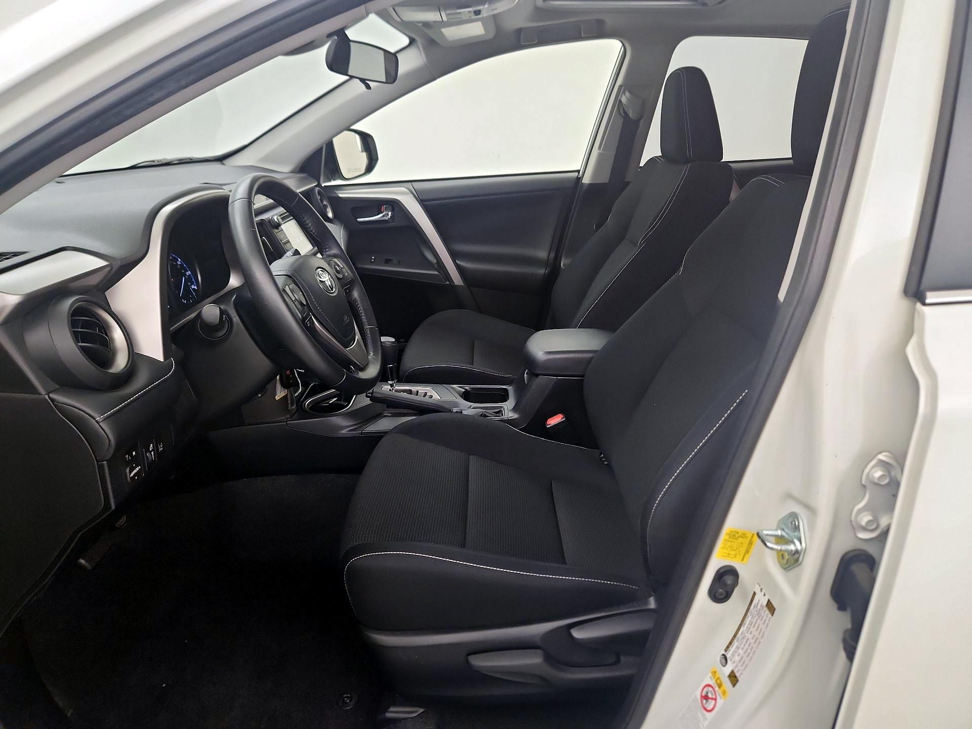 Thumbnail: 2017 Toyota RAV4 - 11