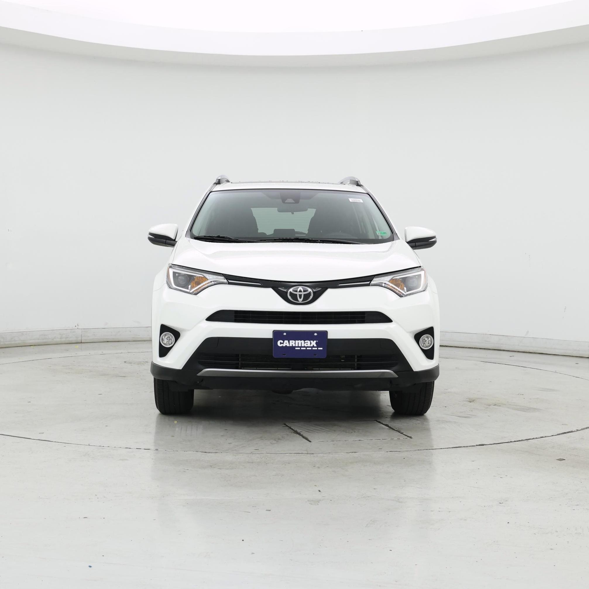 Thumbnail: 2017 Toyota RAV4 - 5
