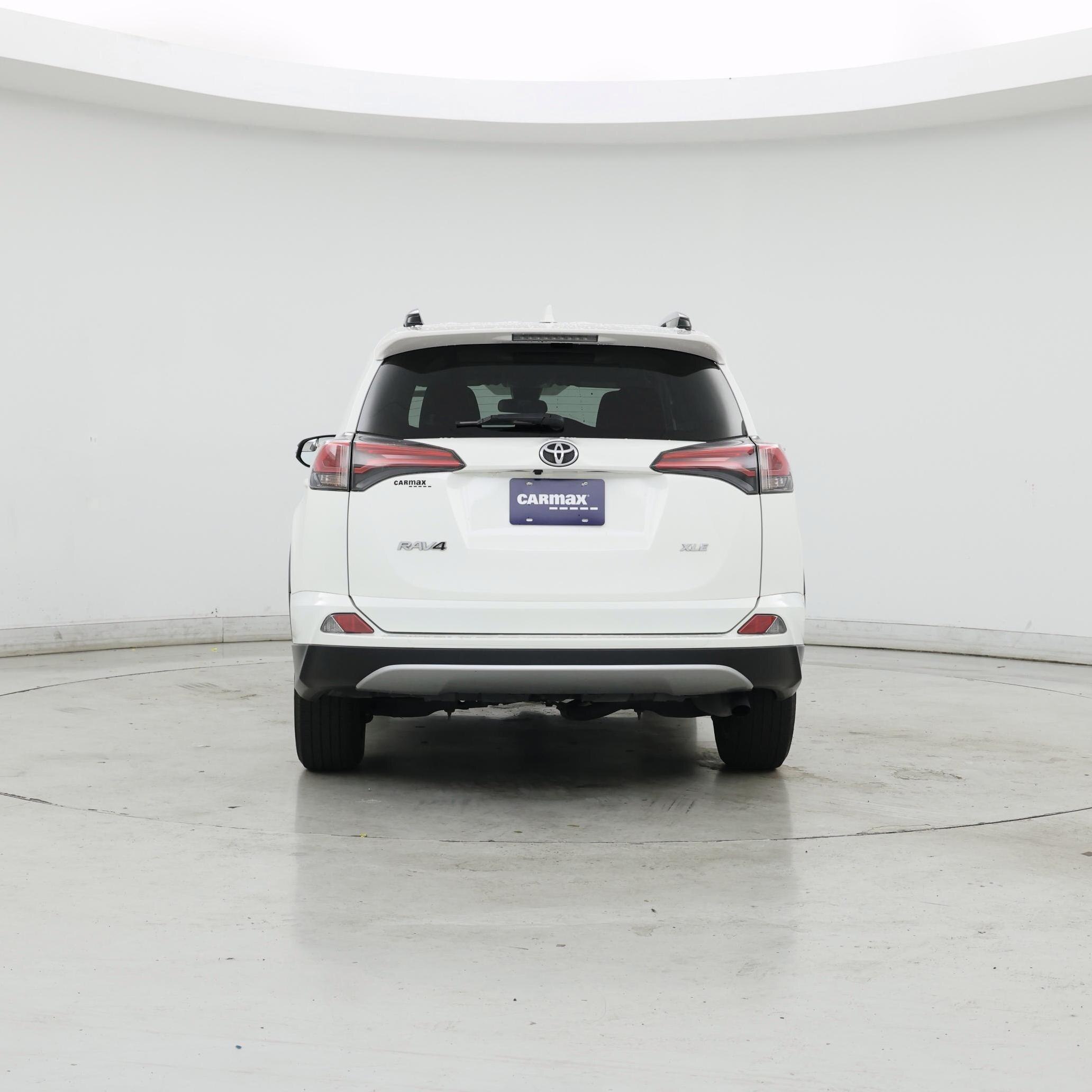 Thumbnail: 2017 Toyota RAV4 - 6