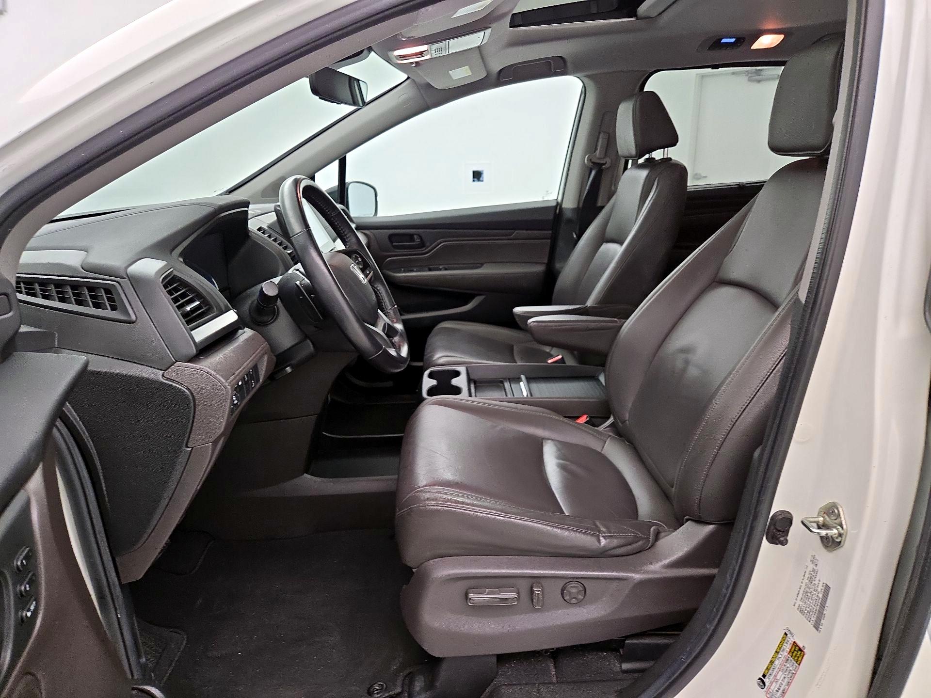 Thumbnail: 2019 Honda Odyssey - 11