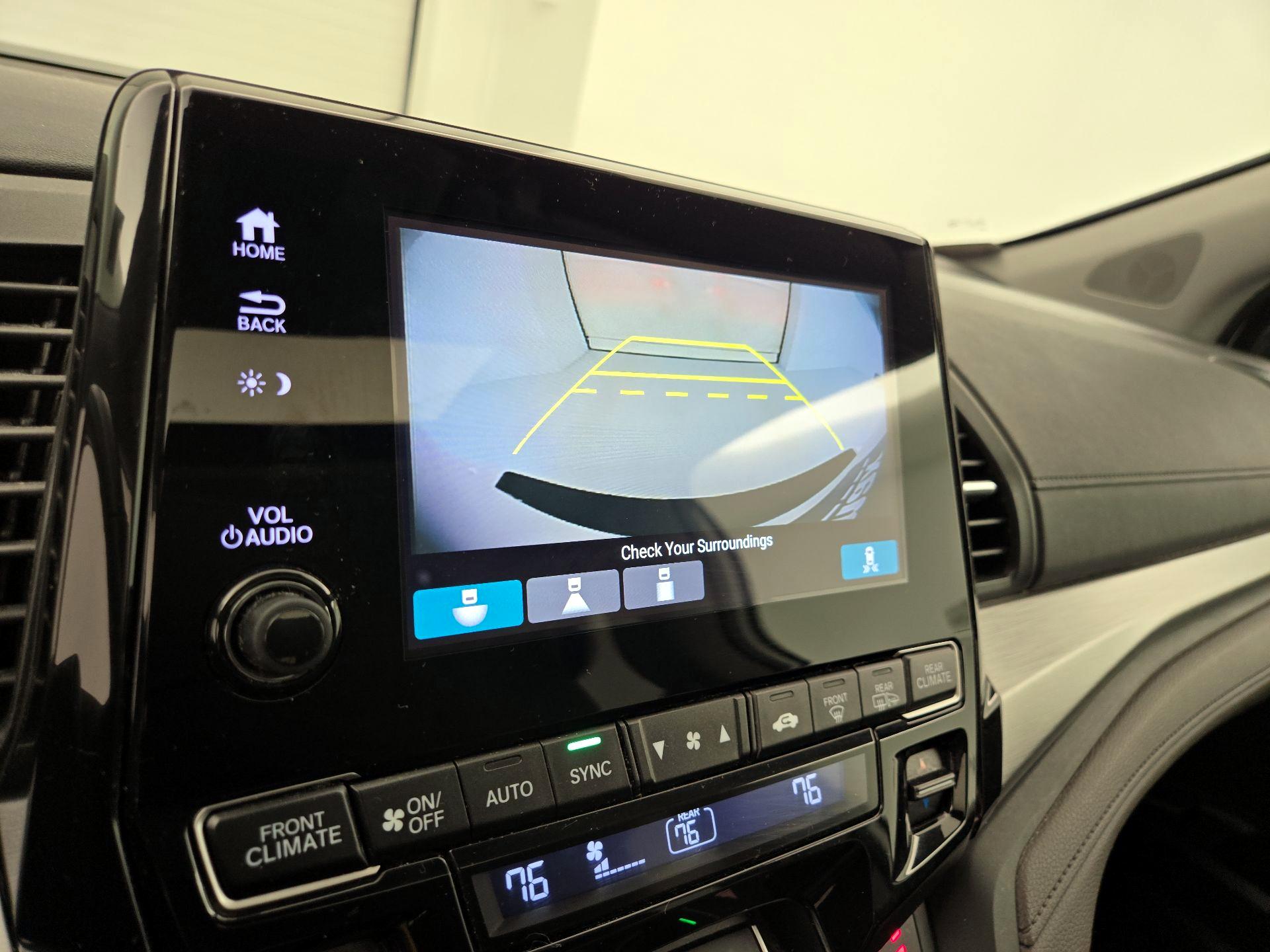 Thumbnail: 2019 Honda Odyssey - 14