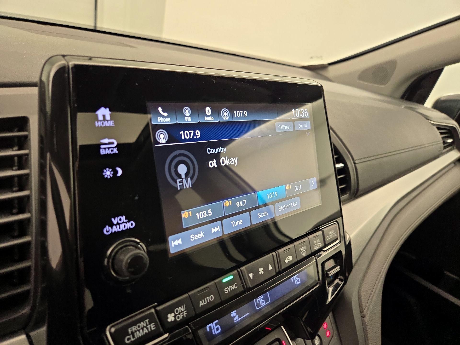 Thumbnail: 2019 Honda Odyssey - 15