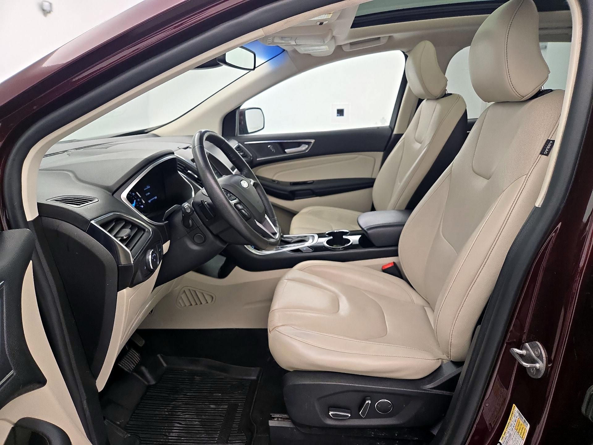 Thumbnail: 2018 Ford Edge - 11