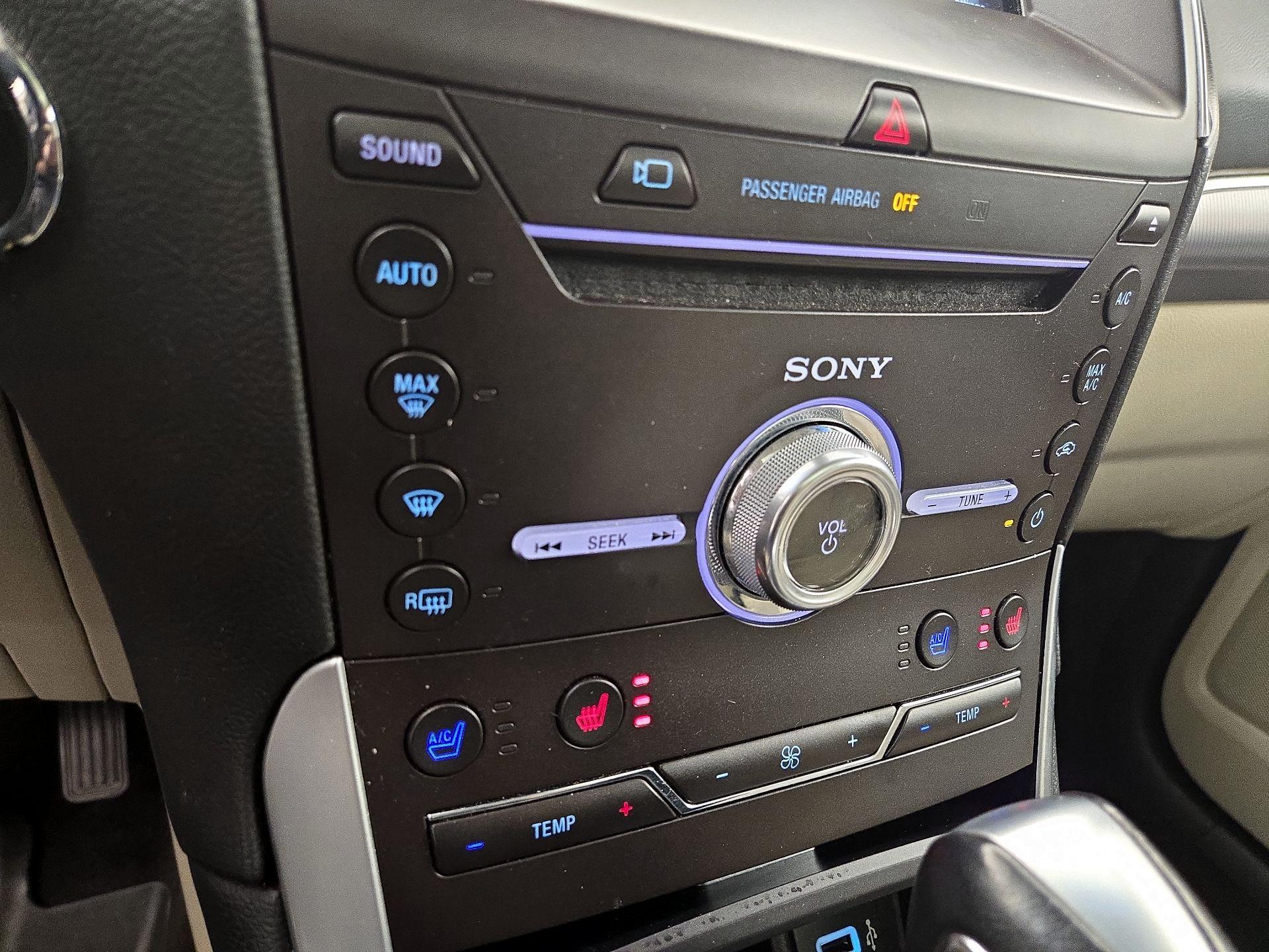 Thumbnail: 2018 Ford Edge - 17