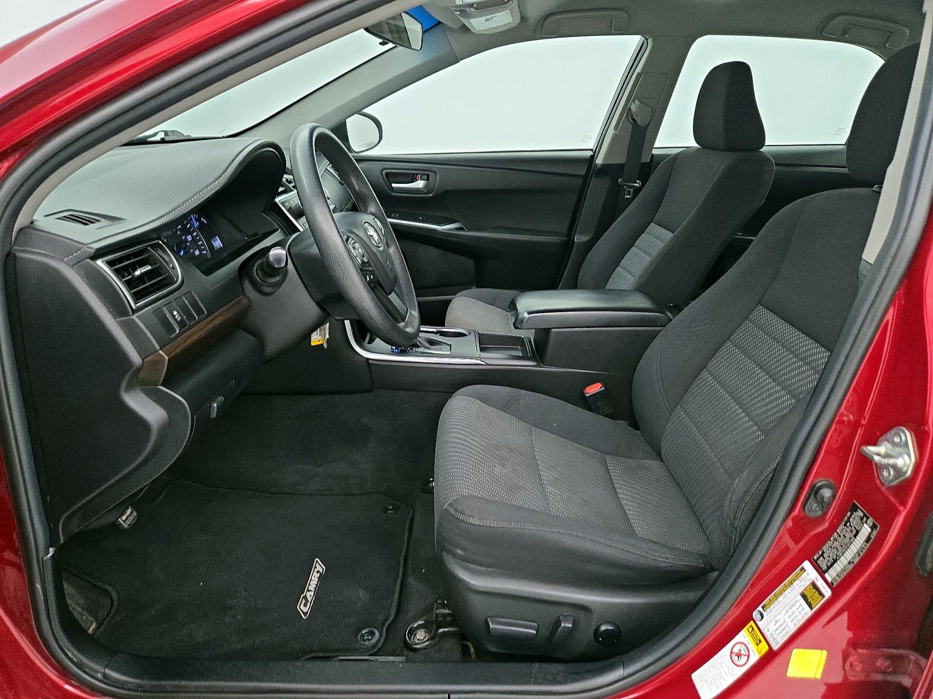 Thumbnail: 2015 Toyota Camry - 11