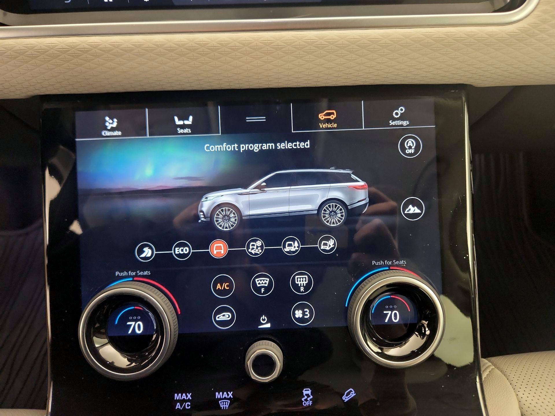 Thumbnail: 2019 Land Rover Range Rover Velar - 17