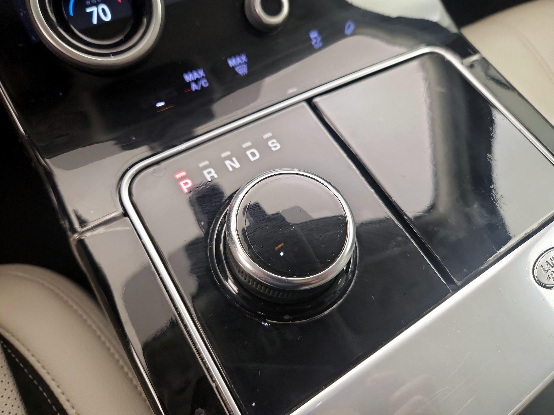 Thumbnail: 2019 Land Rover Range Rover Velar - 18