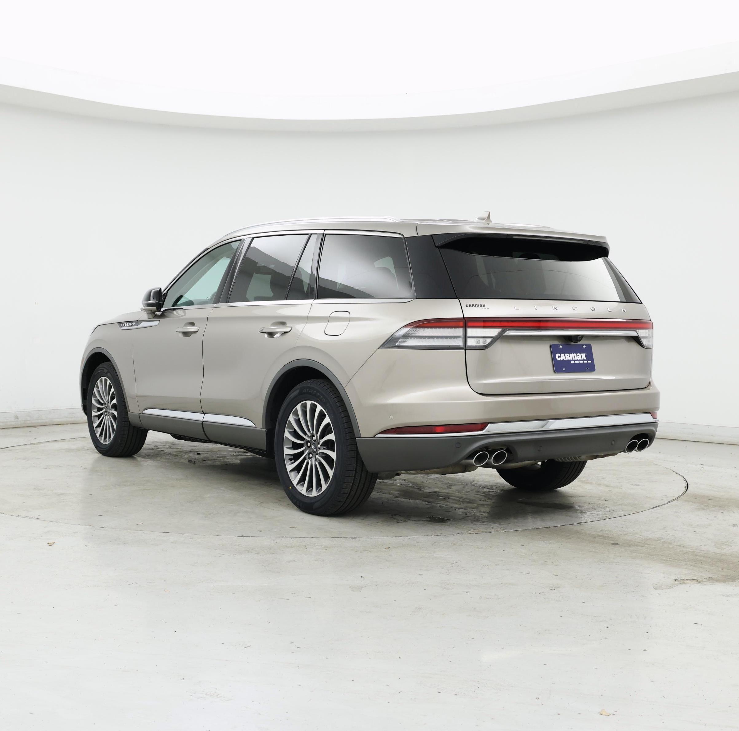 Thumbnail: 2020 Lincoln Aviator - 2