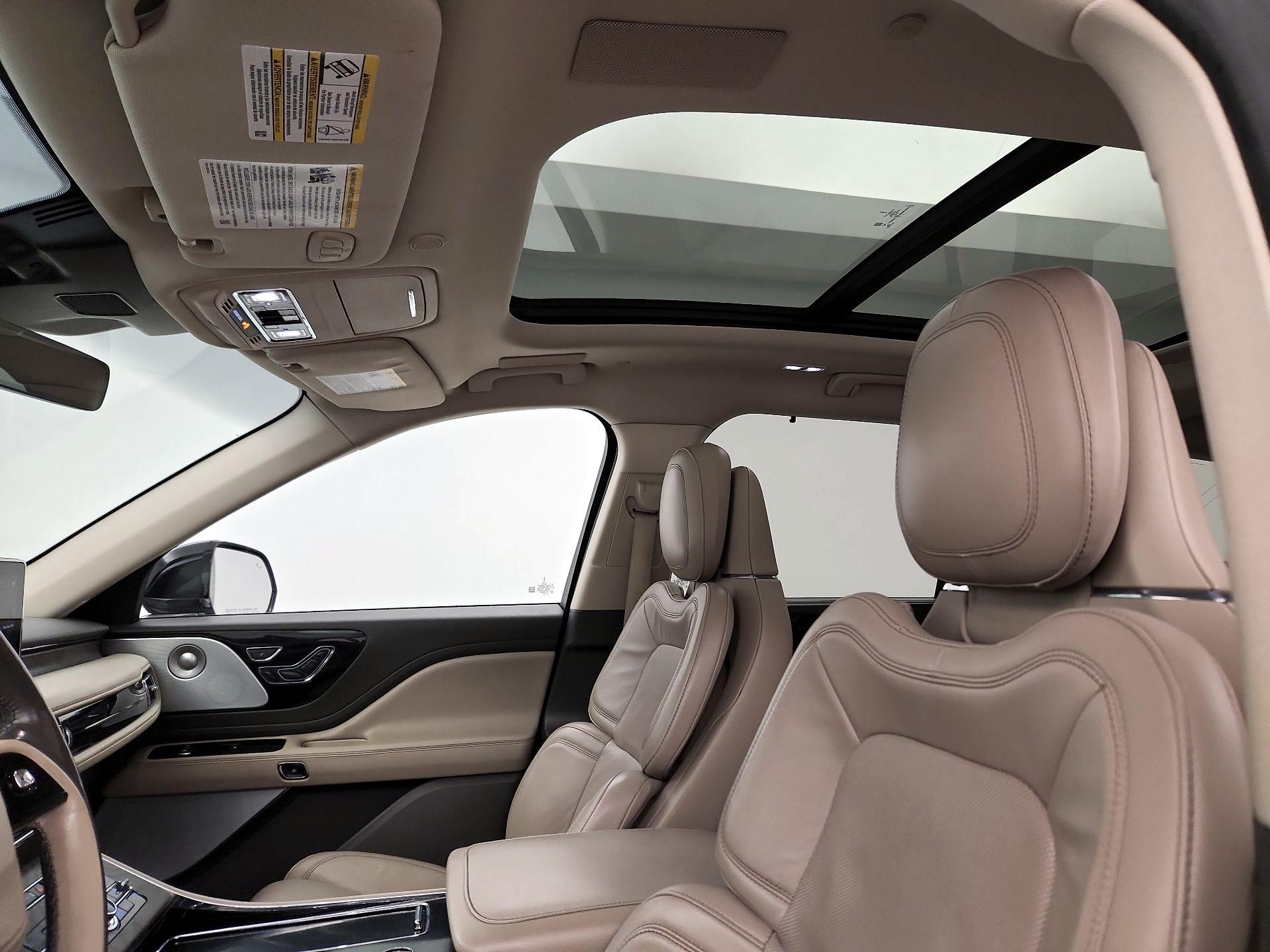 Thumbnail: 2020 Lincoln Aviator - 20