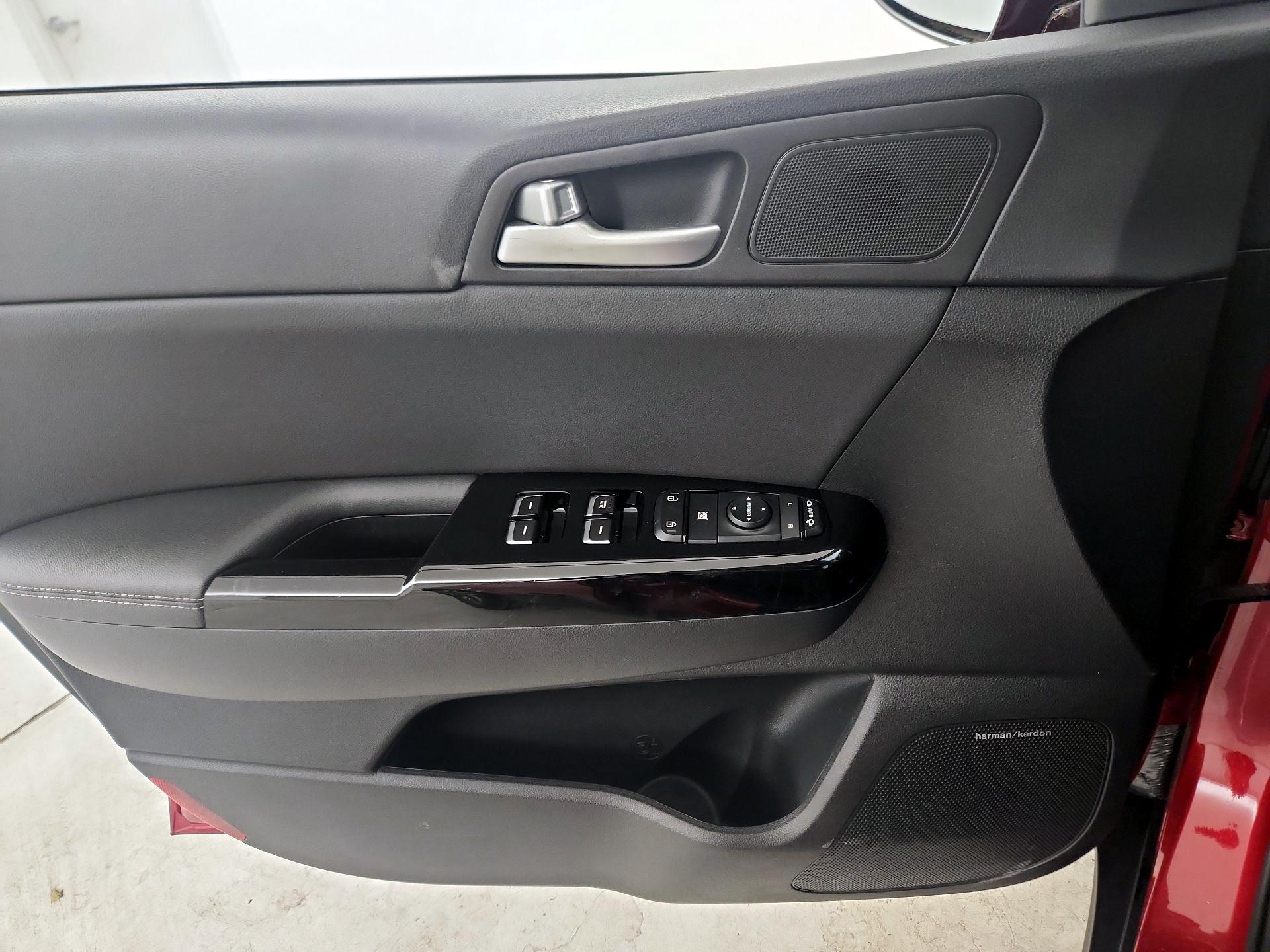 Thumbnail: 2022 Kia Sportage - 12