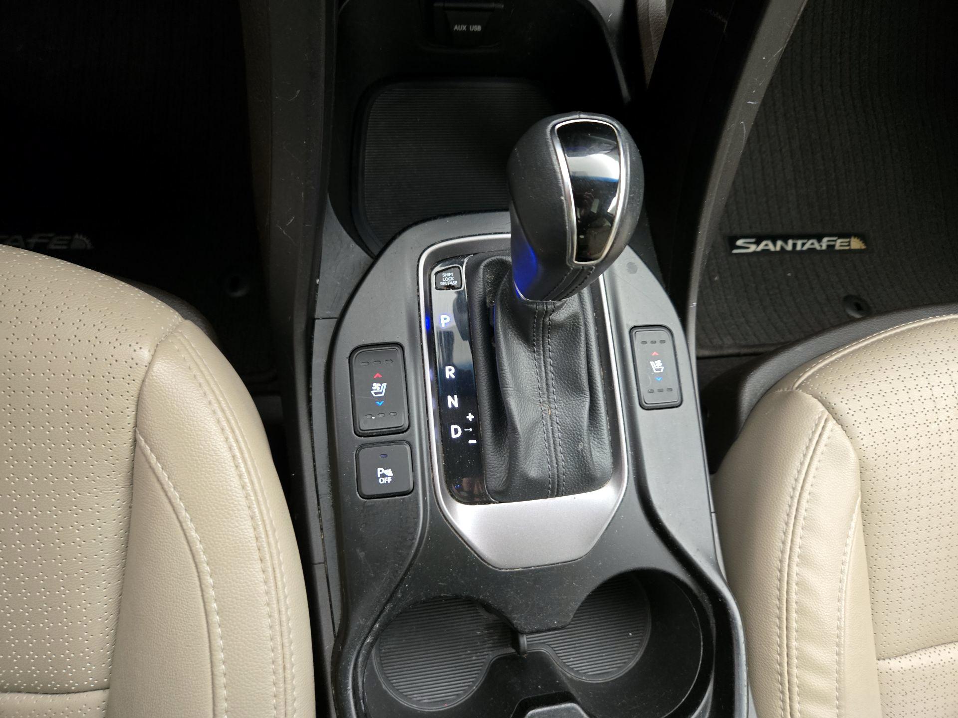 Thumbnail: 2014 Hyundai Santa Fe - 18