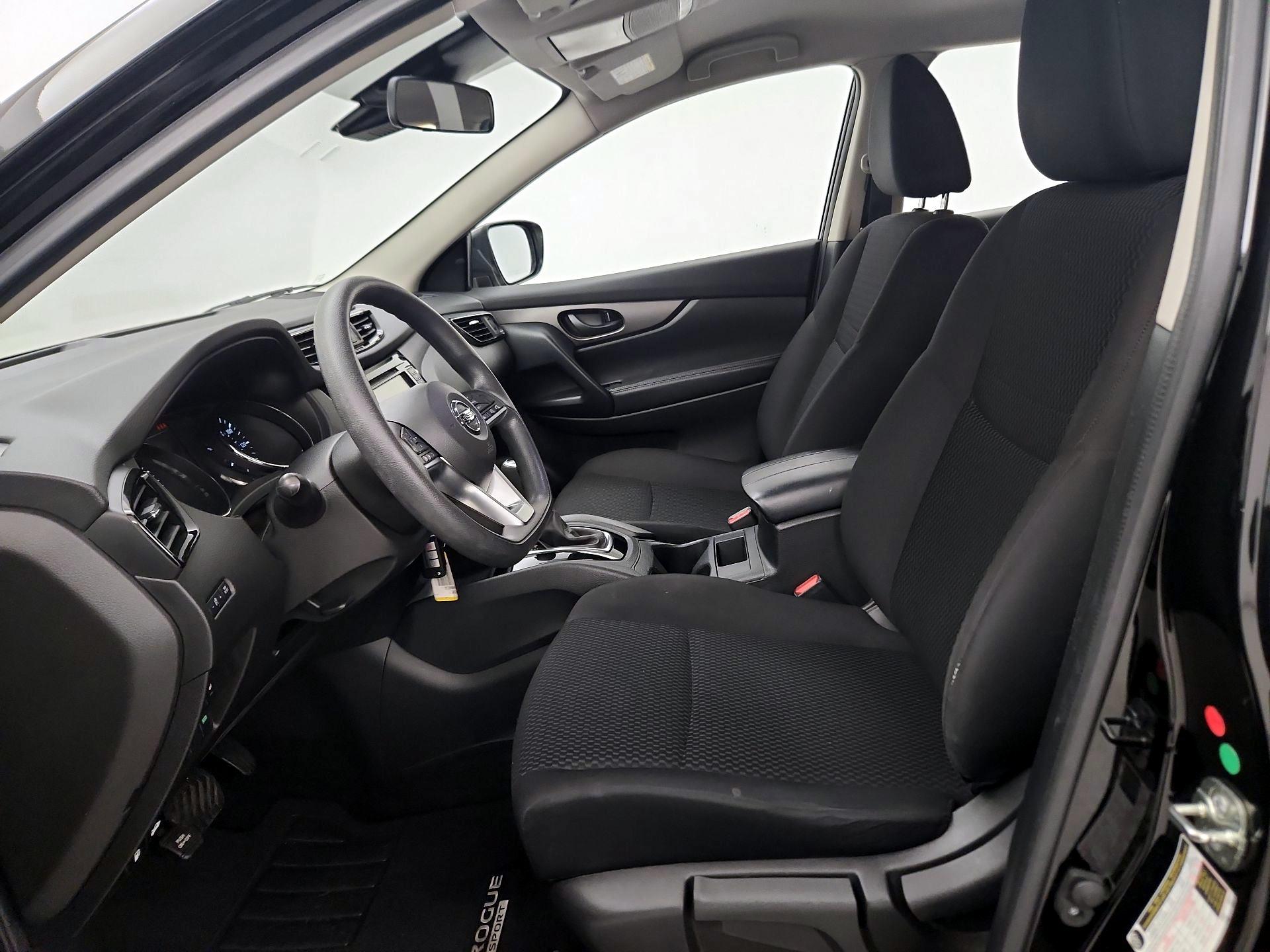 Thumbnail: 2020 Nissan Rogue Sport - 11