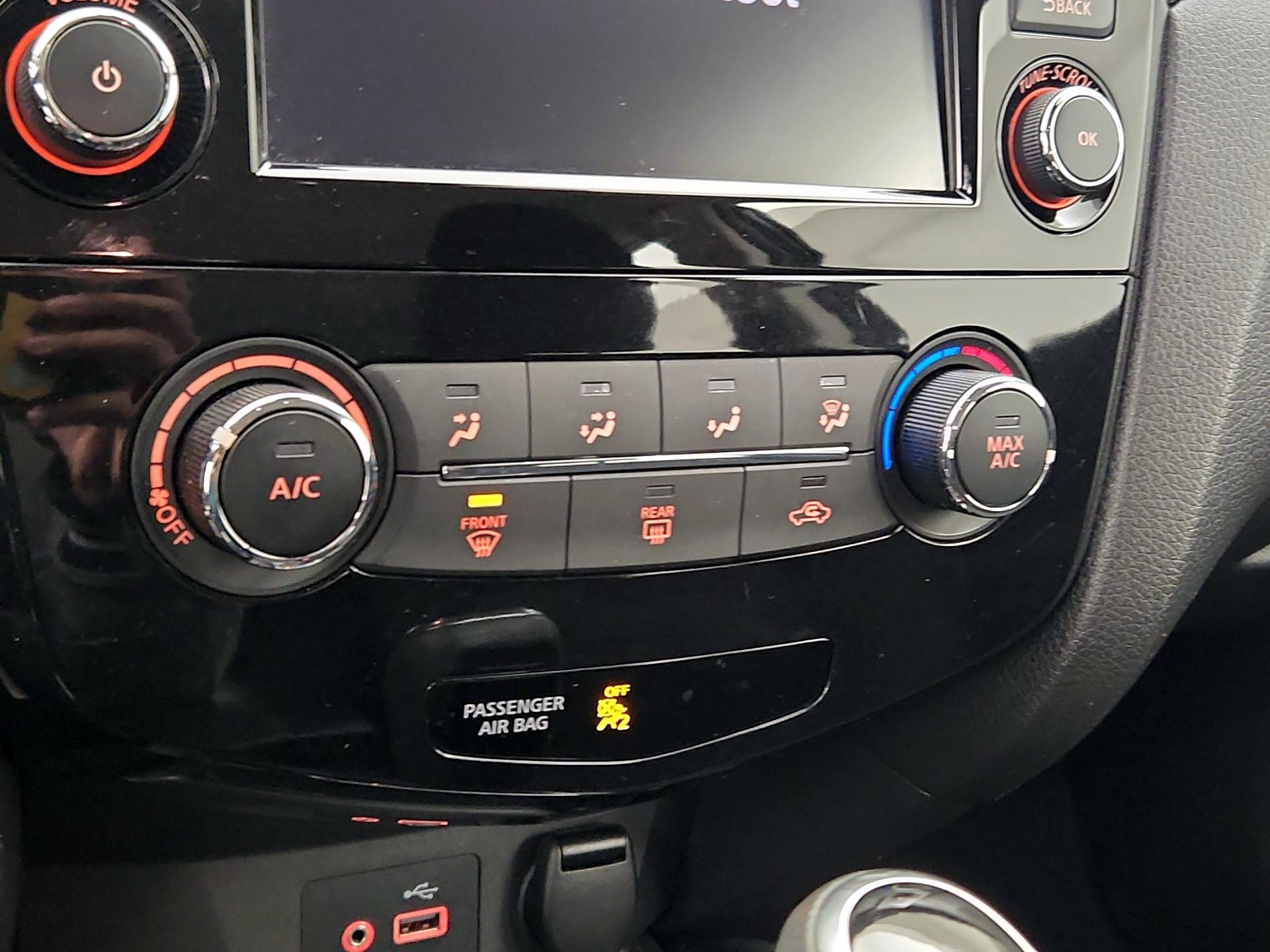 Thumbnail: 2020 Nissan Rogue Sport - 16