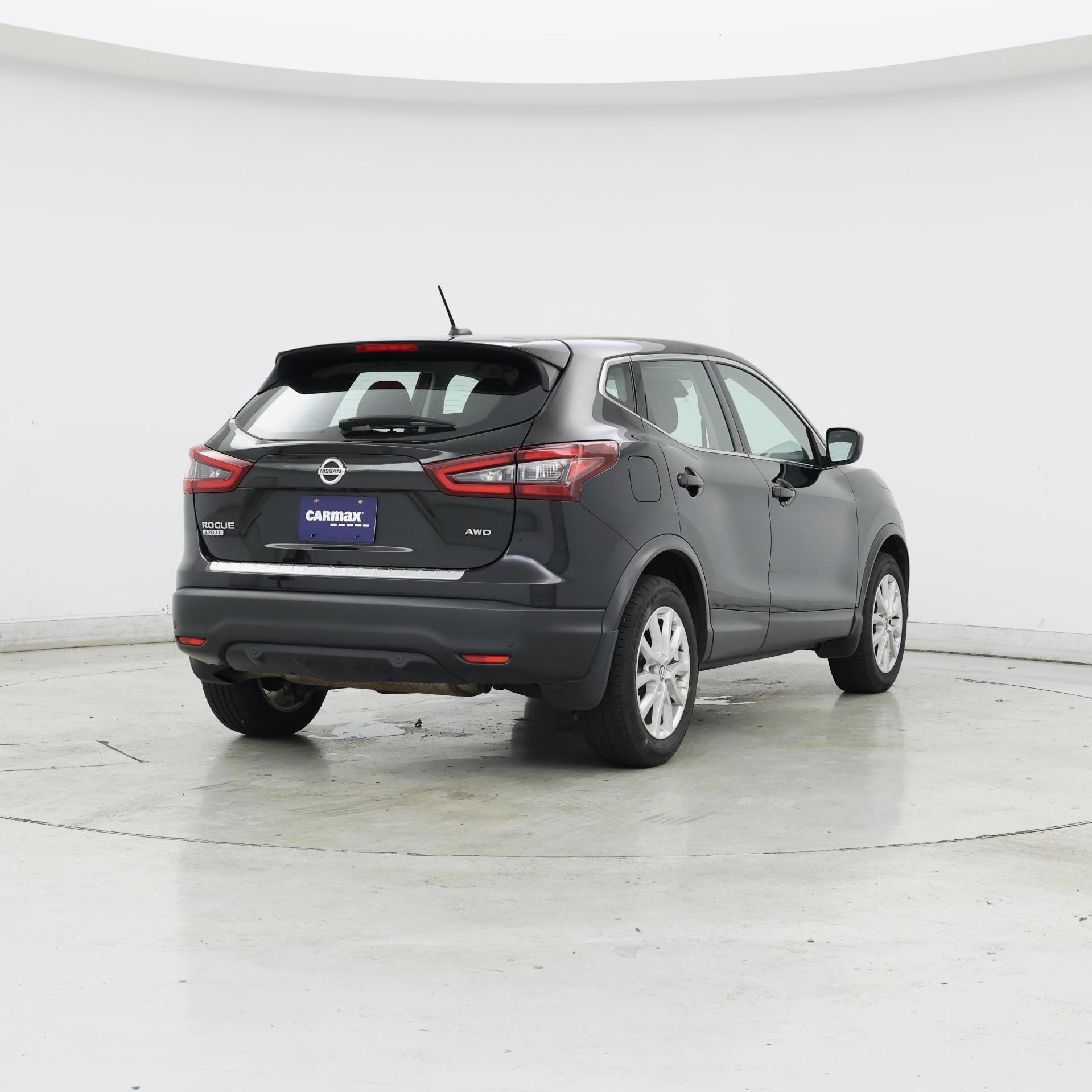 Thumbnail: 2020 Nissan Rogue Sport - 8