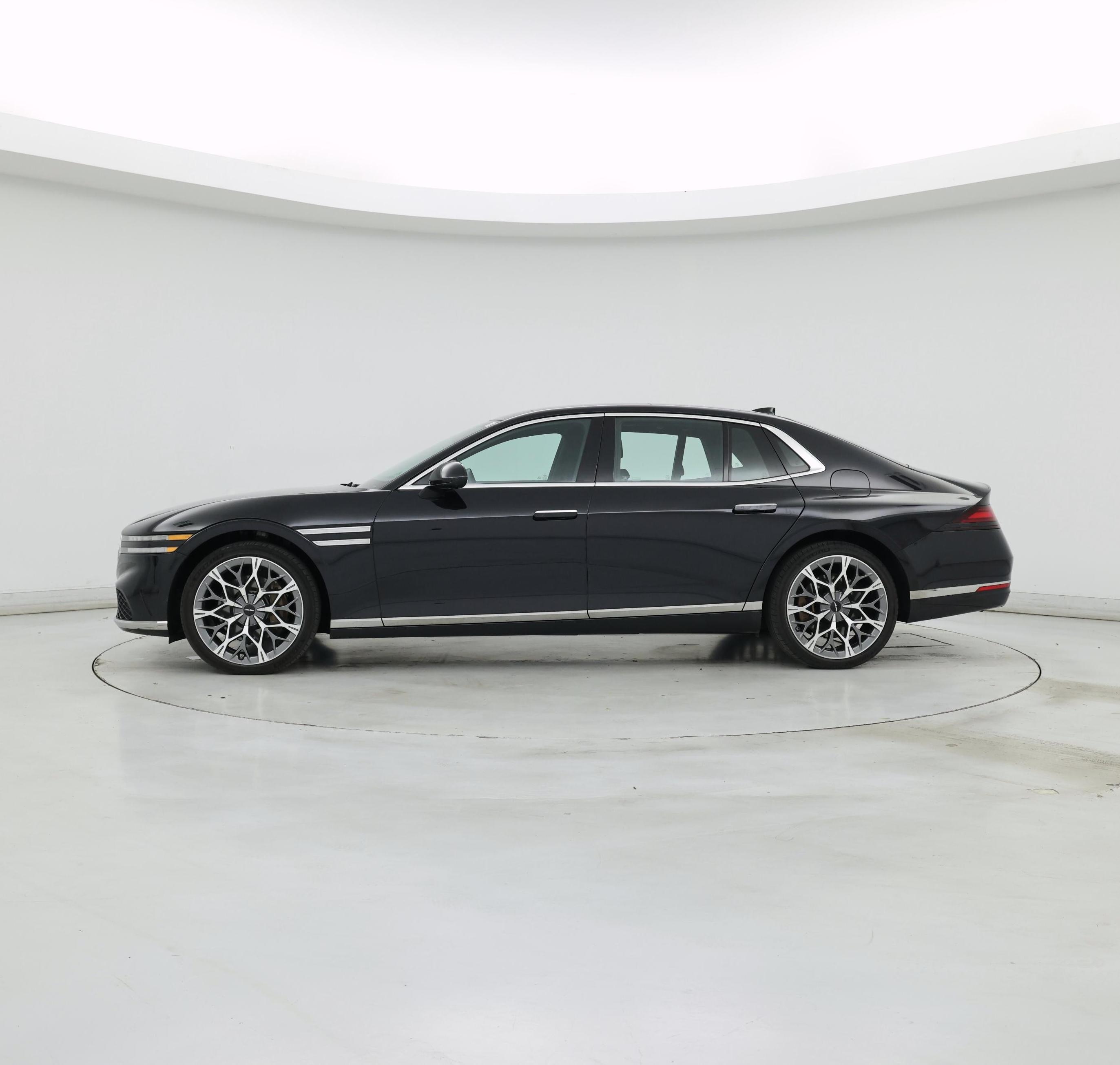 Thumbnail: 2023 Genesis G90 - 3