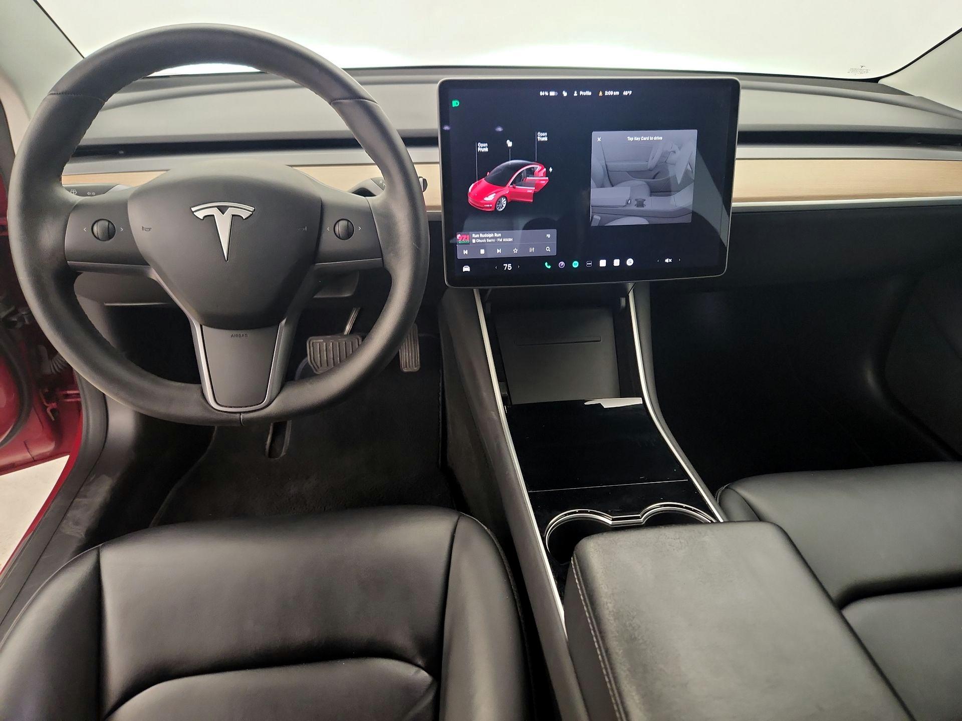 Thumbnail: 2020 Tesla Model 3 - 9