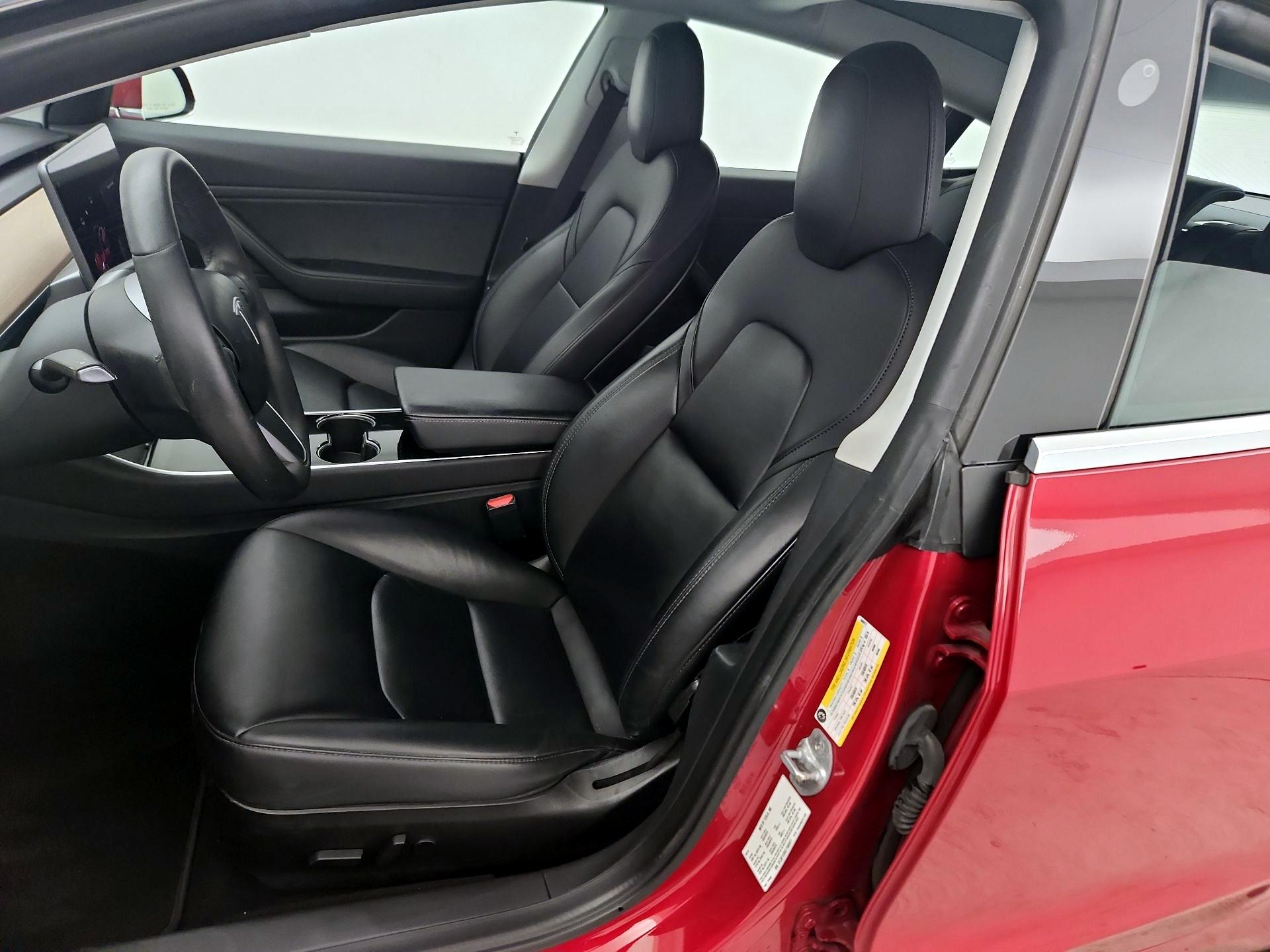 Thumbnail: 2020 Tesla Model 3 - 11