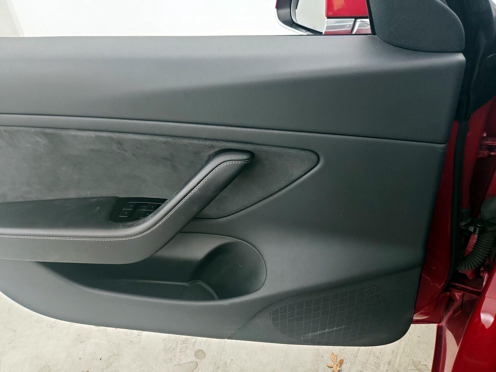 Thumbnail: 2020 Tesla Model 3 - 12