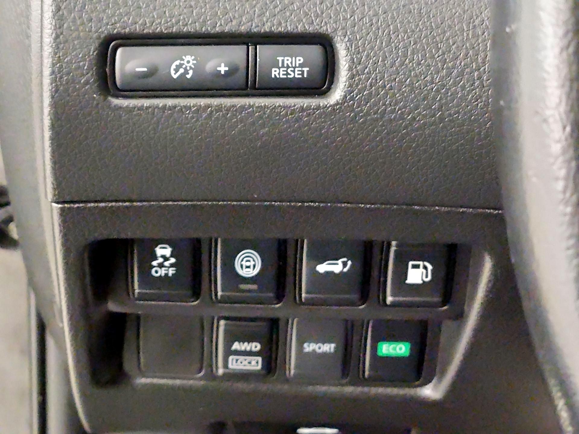 Thumbnail: 2020 Nissan Rogue - 13