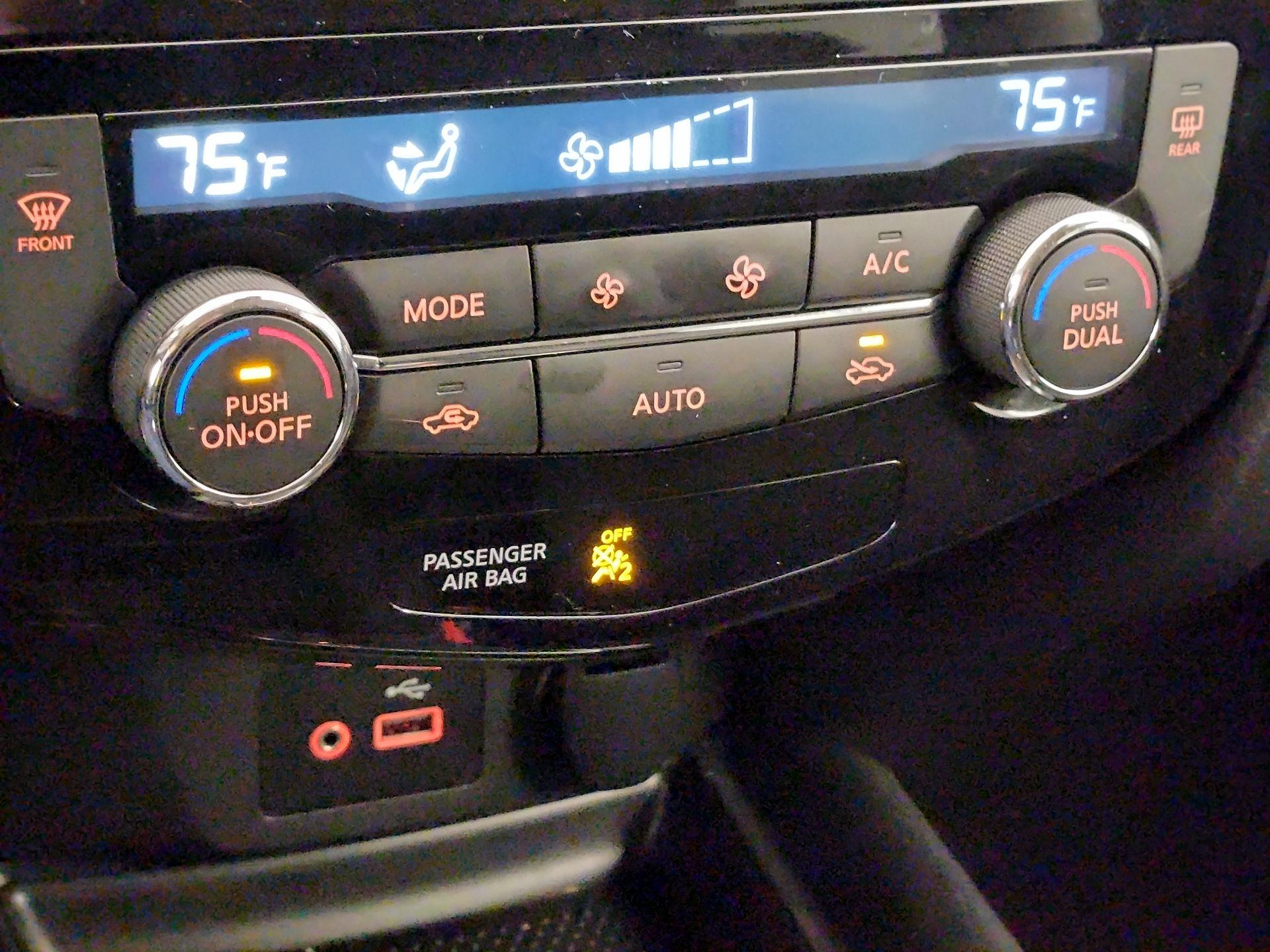 Thumbnail: 2020 Nissan Rogue - 16