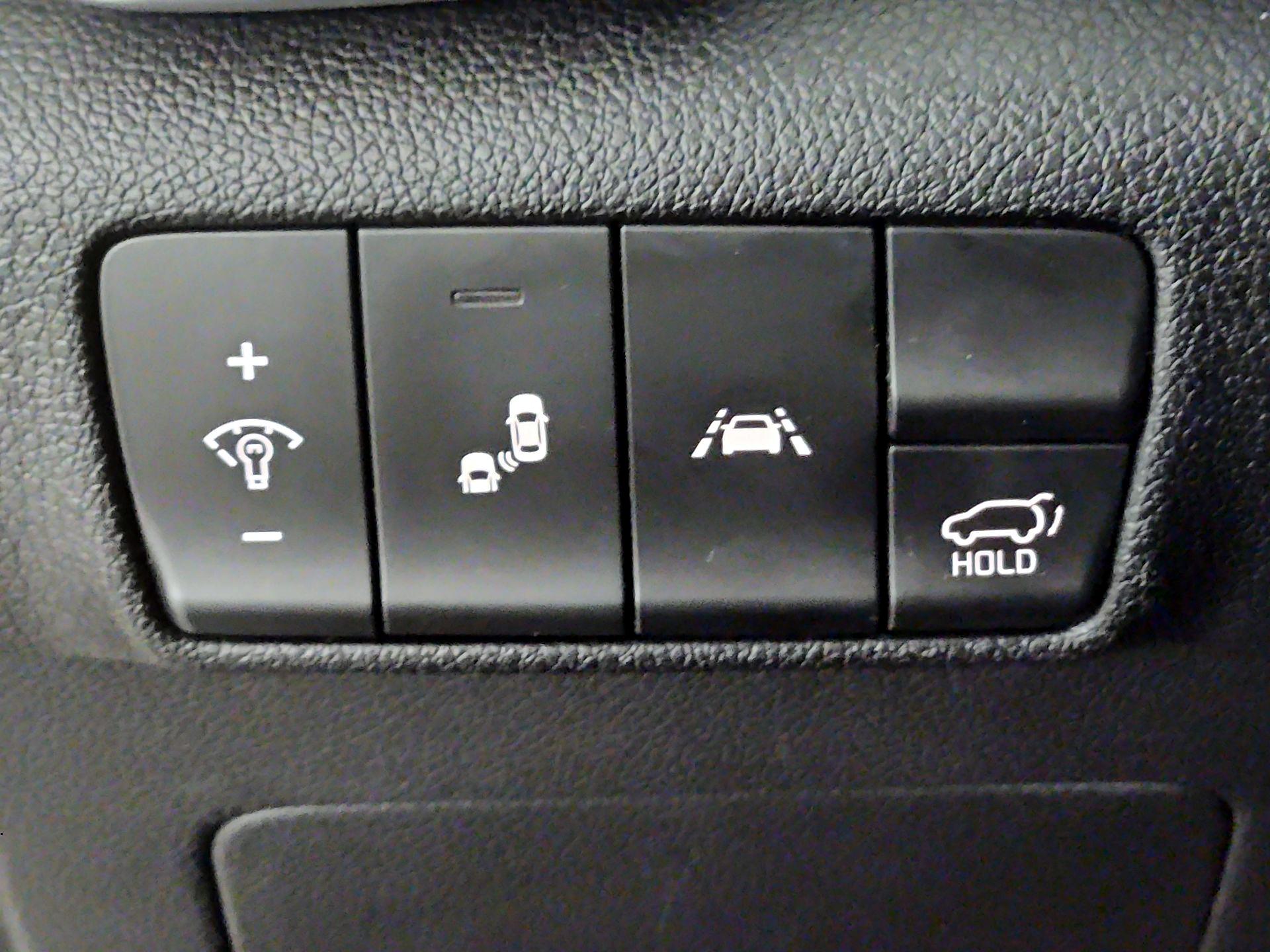 Thumbnail: 2021 Kia Sportage - 13