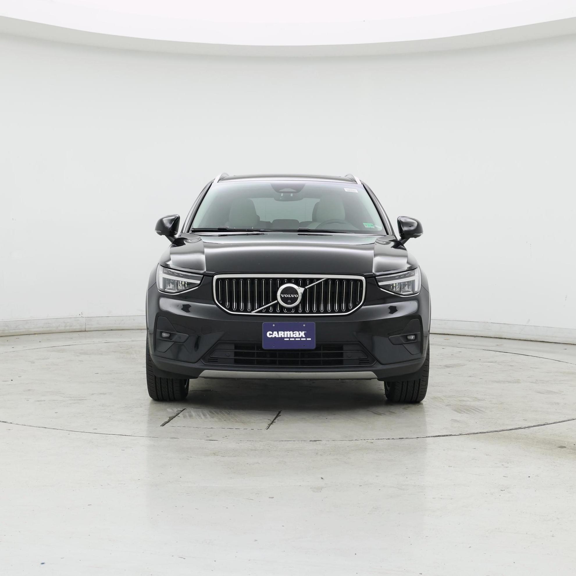 Thumbnail: 2023 Volvo XC40 - 5