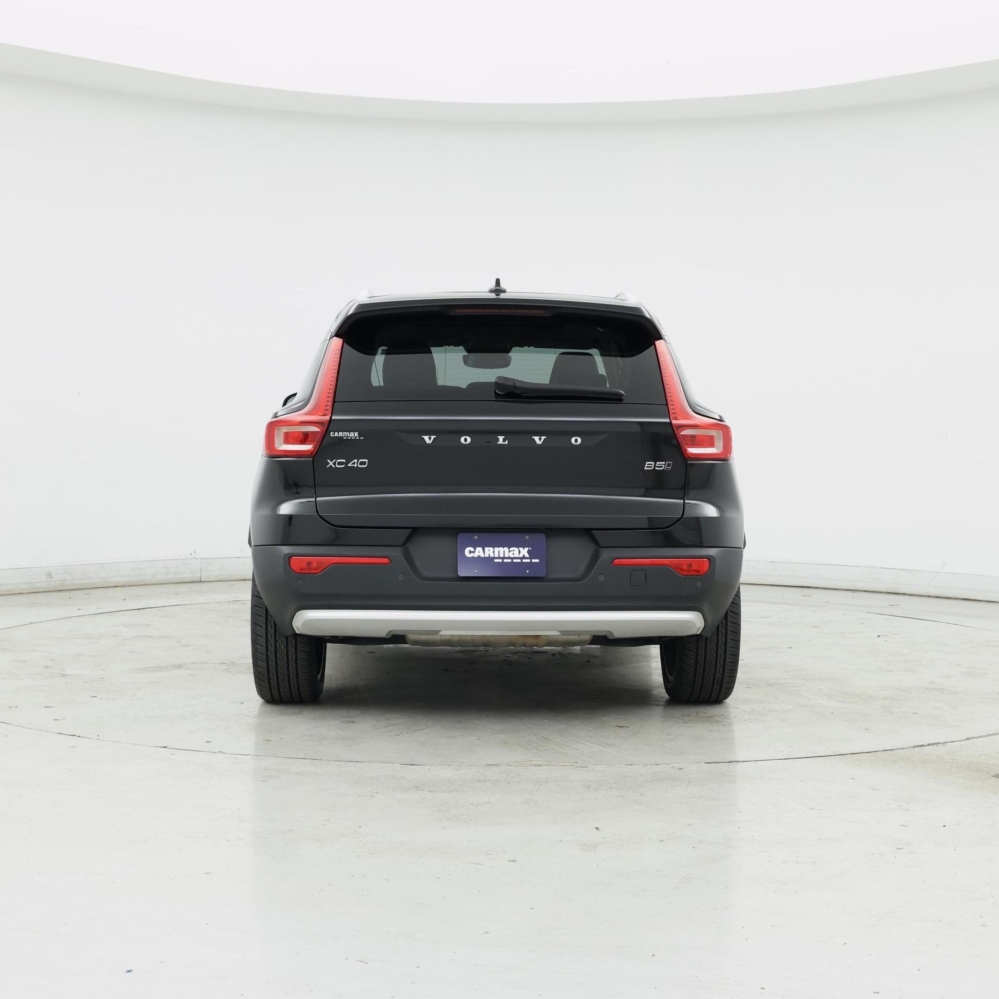 Thumbnail: 2023 Volvo XC40 - 6