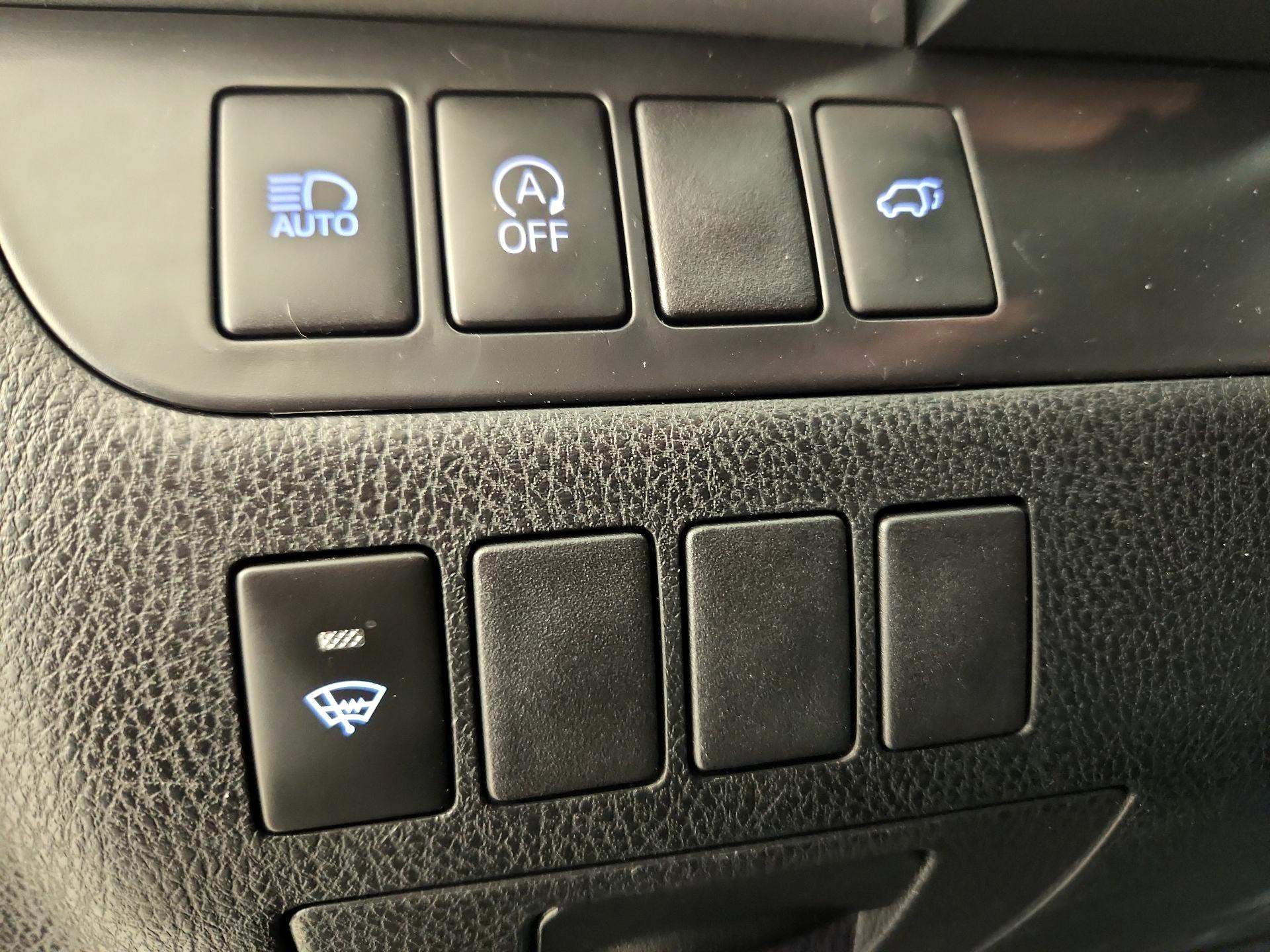 Thumbnail: 2019 Toyota Highlander - 13