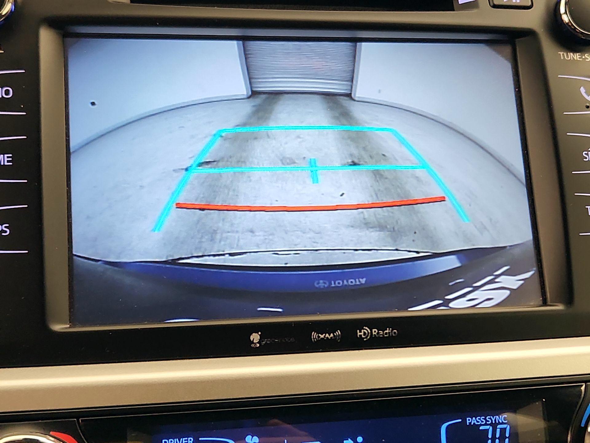 Thumbnail: 2019 Toyota Highlander - 14