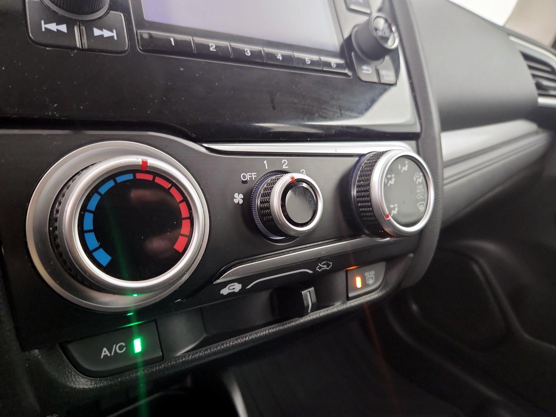 Thumbnail: 2015 Honda Fit - 16