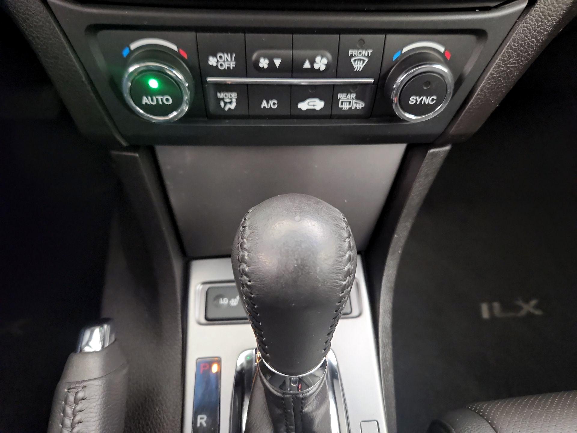 Thumbnail: 2014 Acura ILX - 16