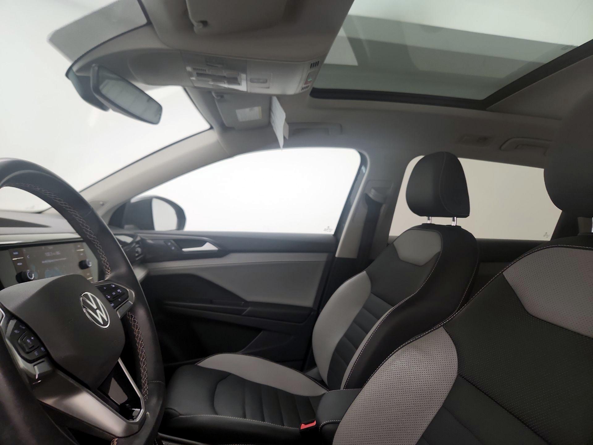 Thumbnail: 2022 Volkswagen Taos - 19