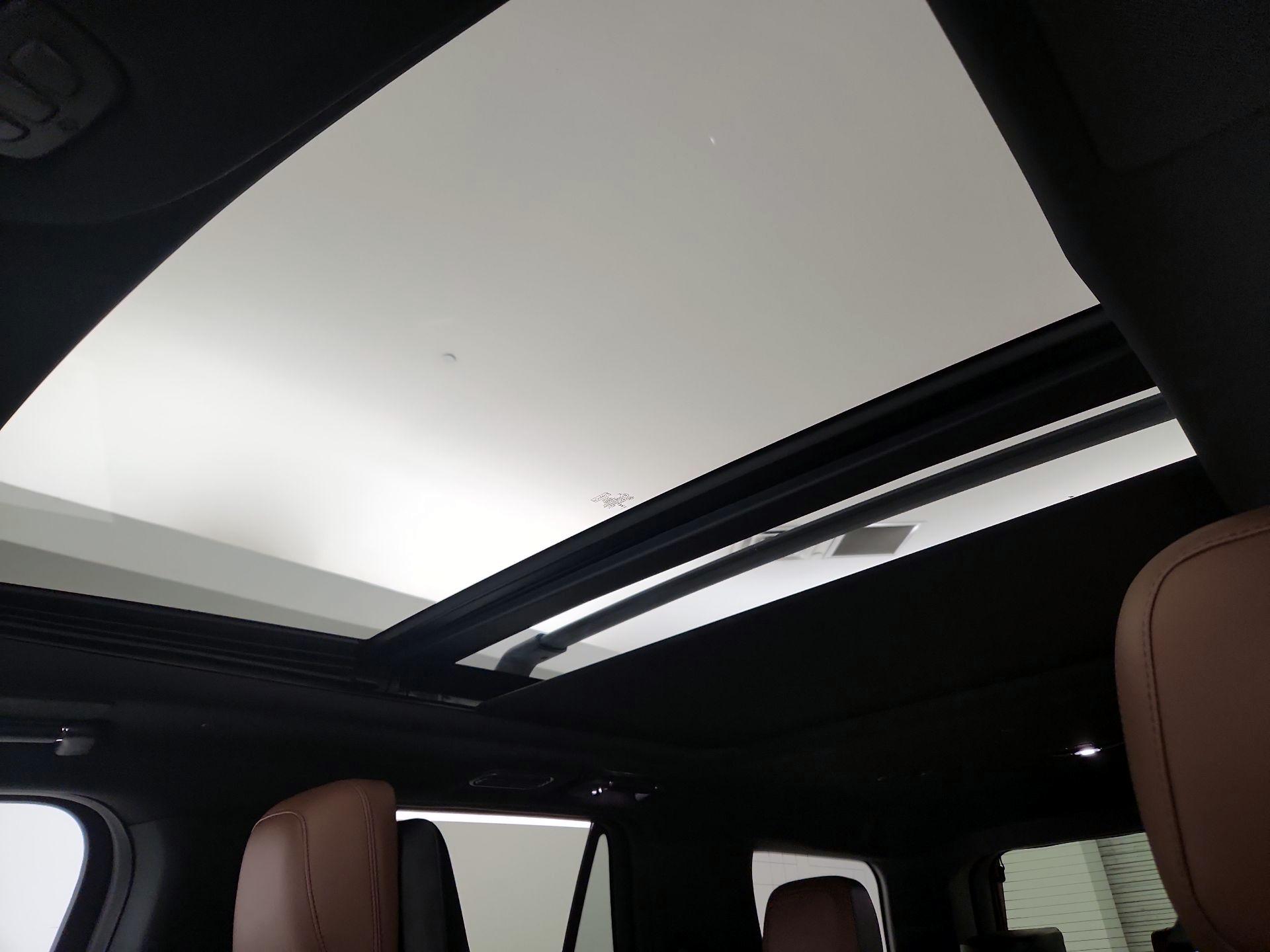 Thumbnail: 2024 Lincoln Navigator - 20