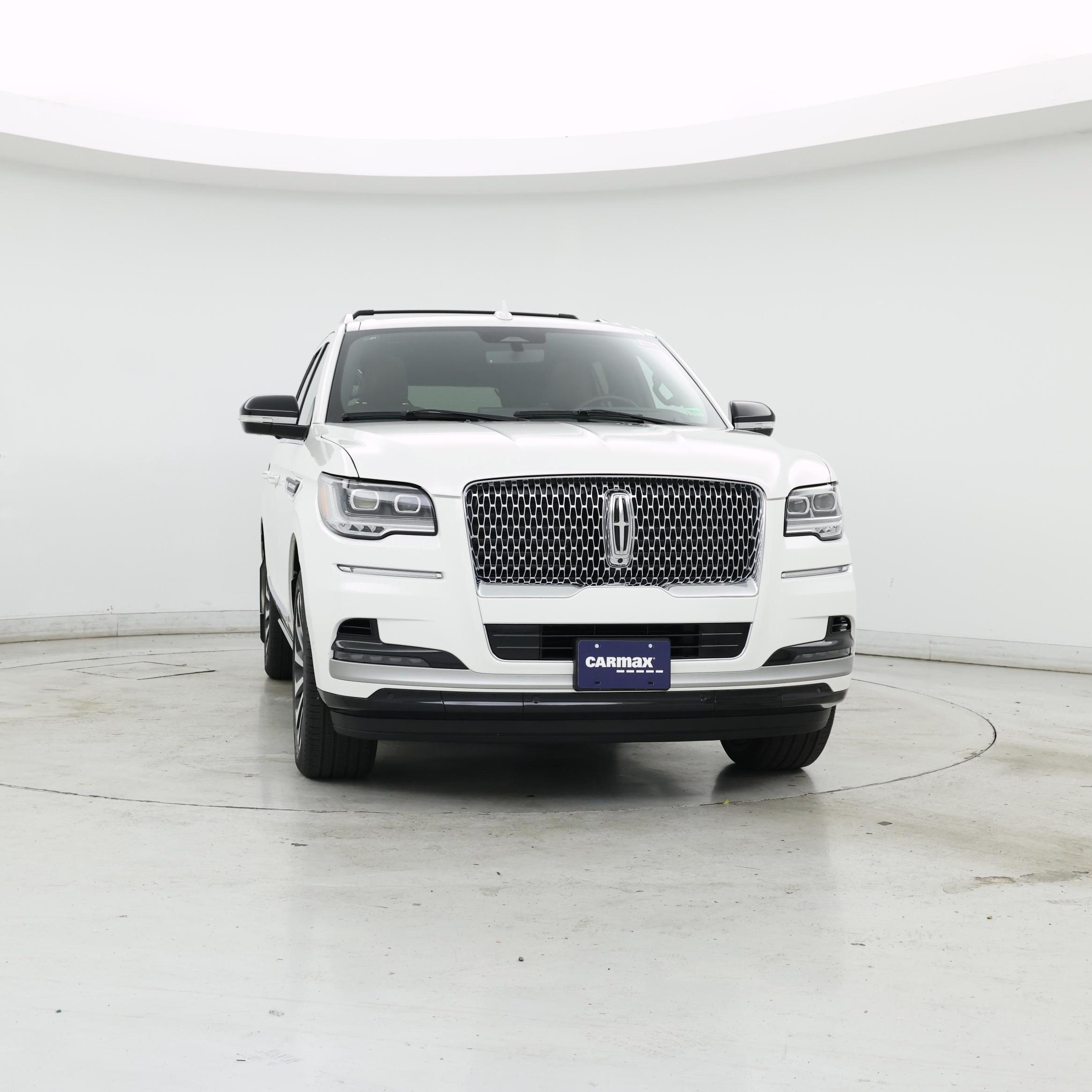 Thumbnail: 2024 Lincoln Navigator - 5