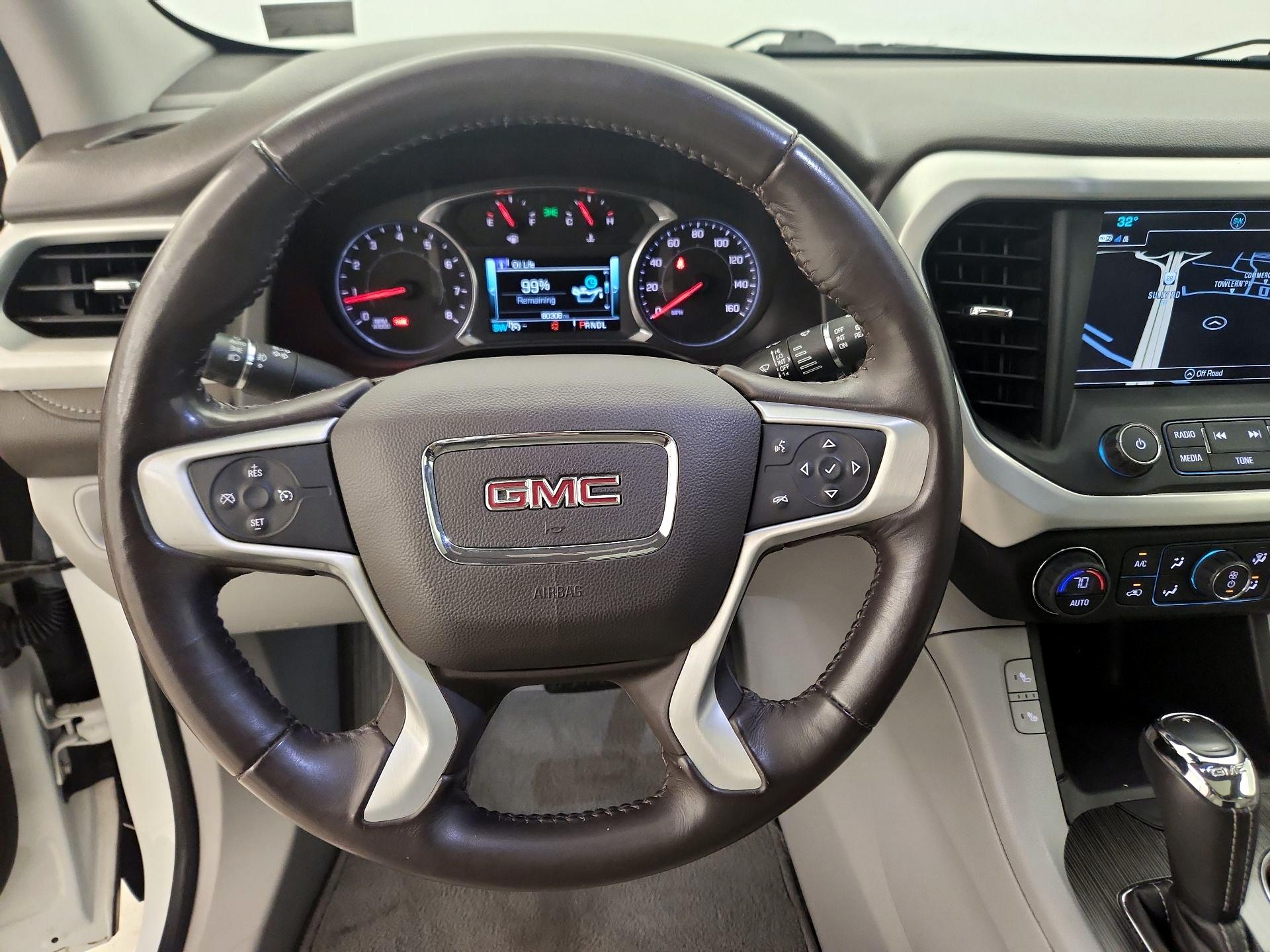 Thumbnail: 2017 GMC Acadia - 9