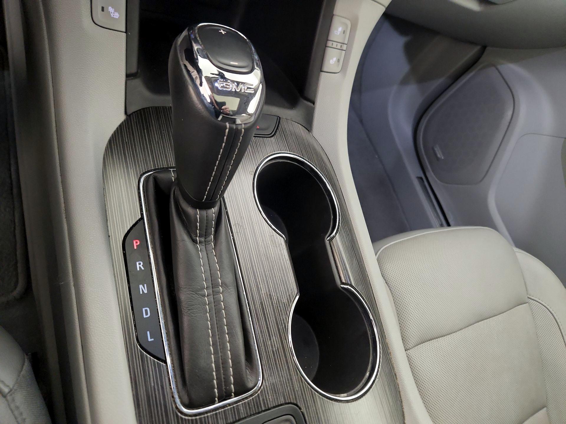 Thumbnail: 2017 GMC Acadia - 18