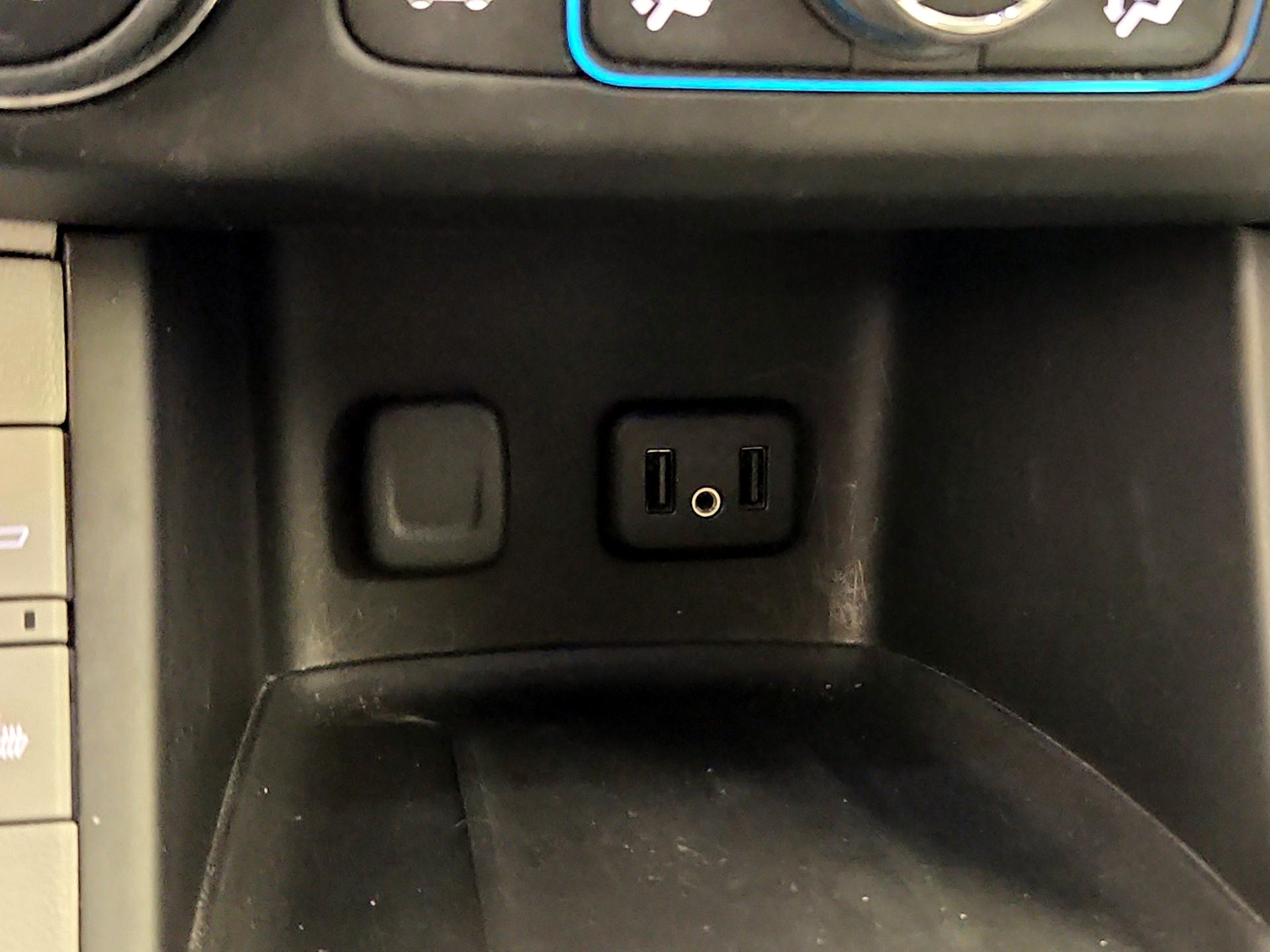 Thumbnail: 2017 GMC Acadia - 19