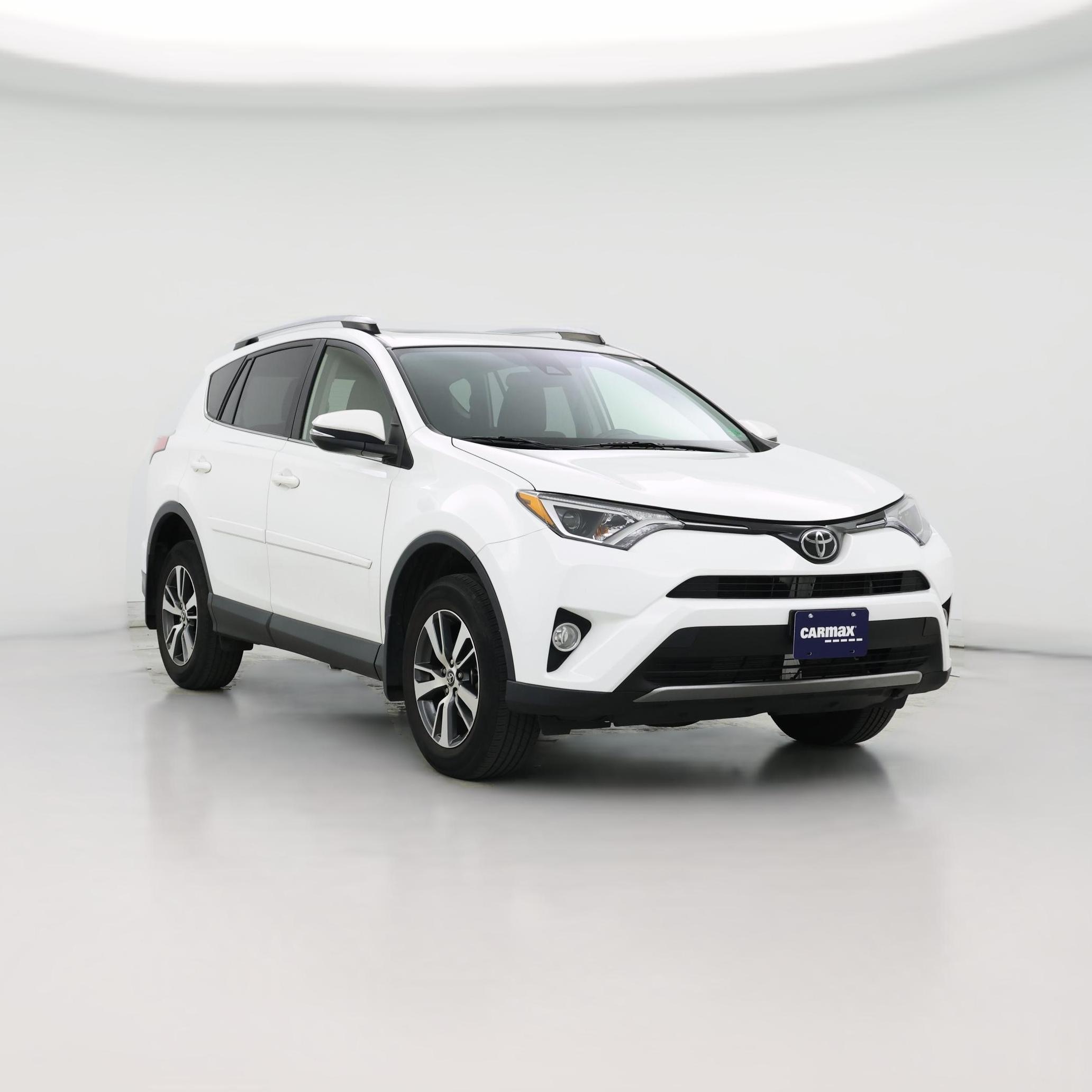 Thumbnail: 2018 Toyota RAV4 - 1