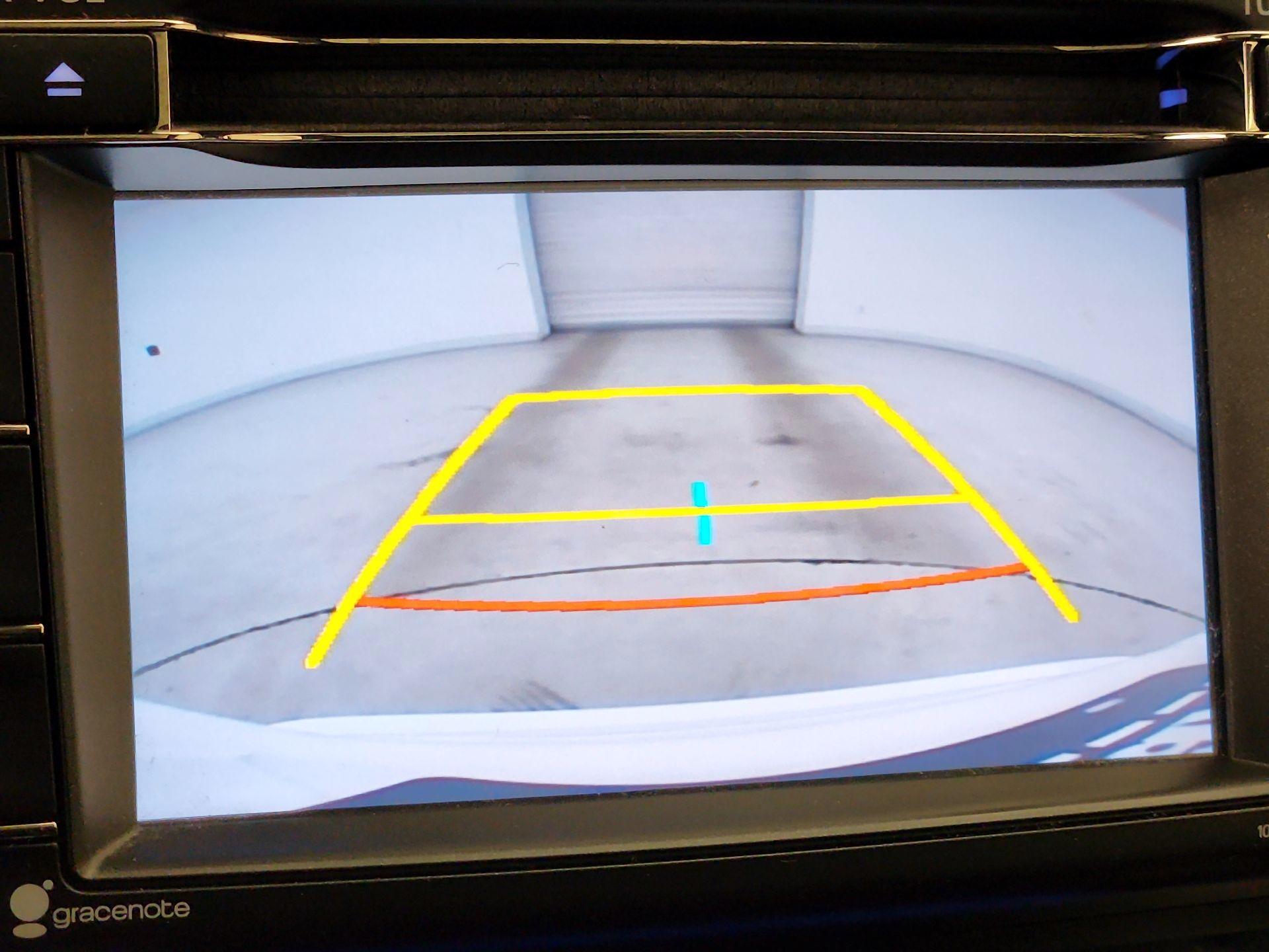 Thumbnail: 2018 Toyota RAV4 - 15