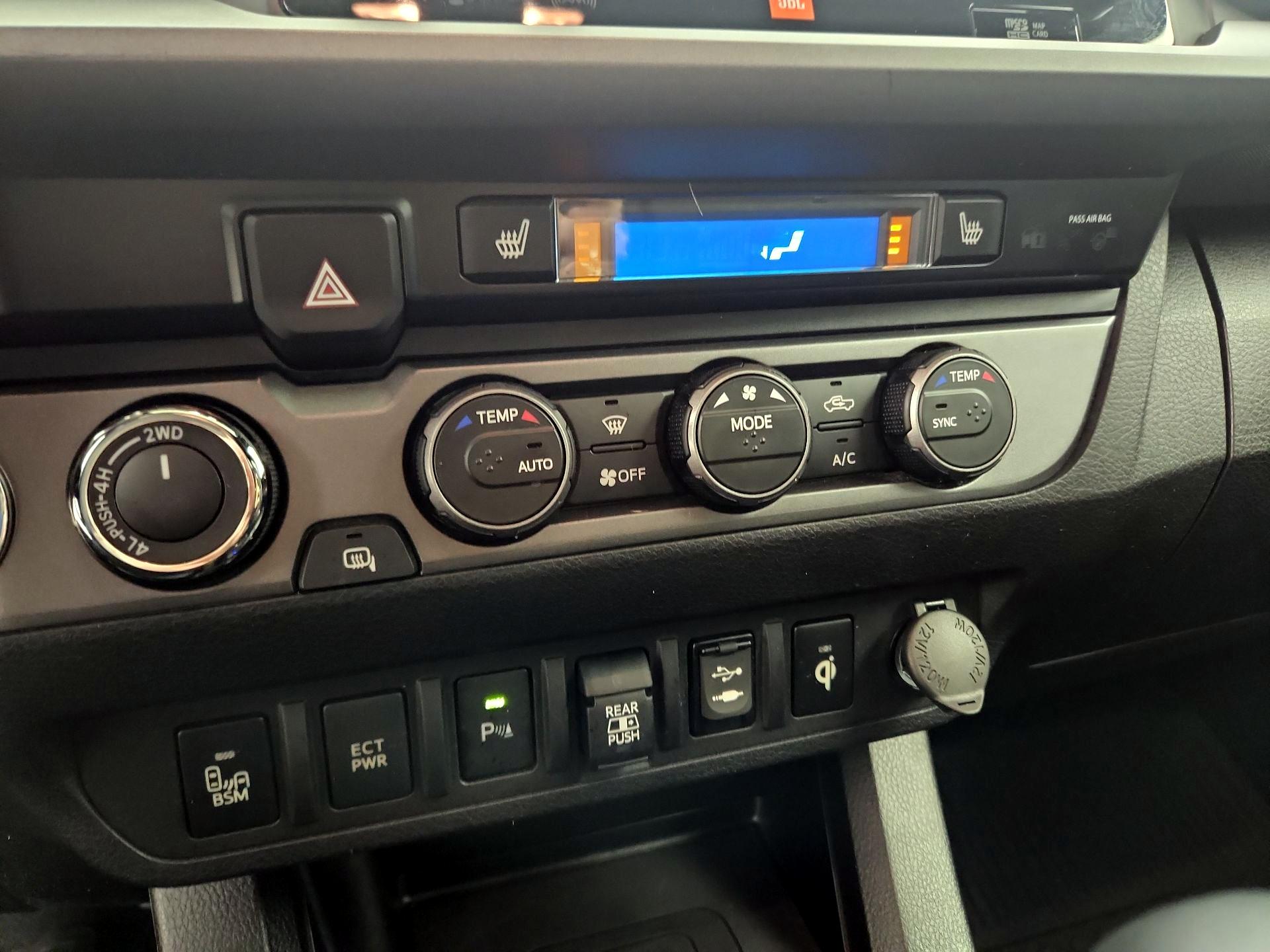 Thumbnail: 2019 Toyota Tacoma - 17