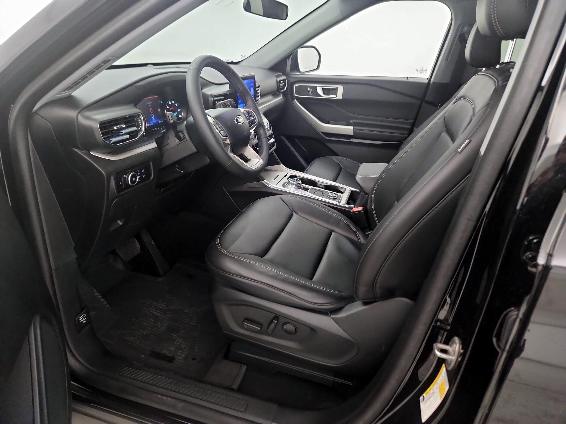 Thumbnail: 2023 Ford Explorer - 11