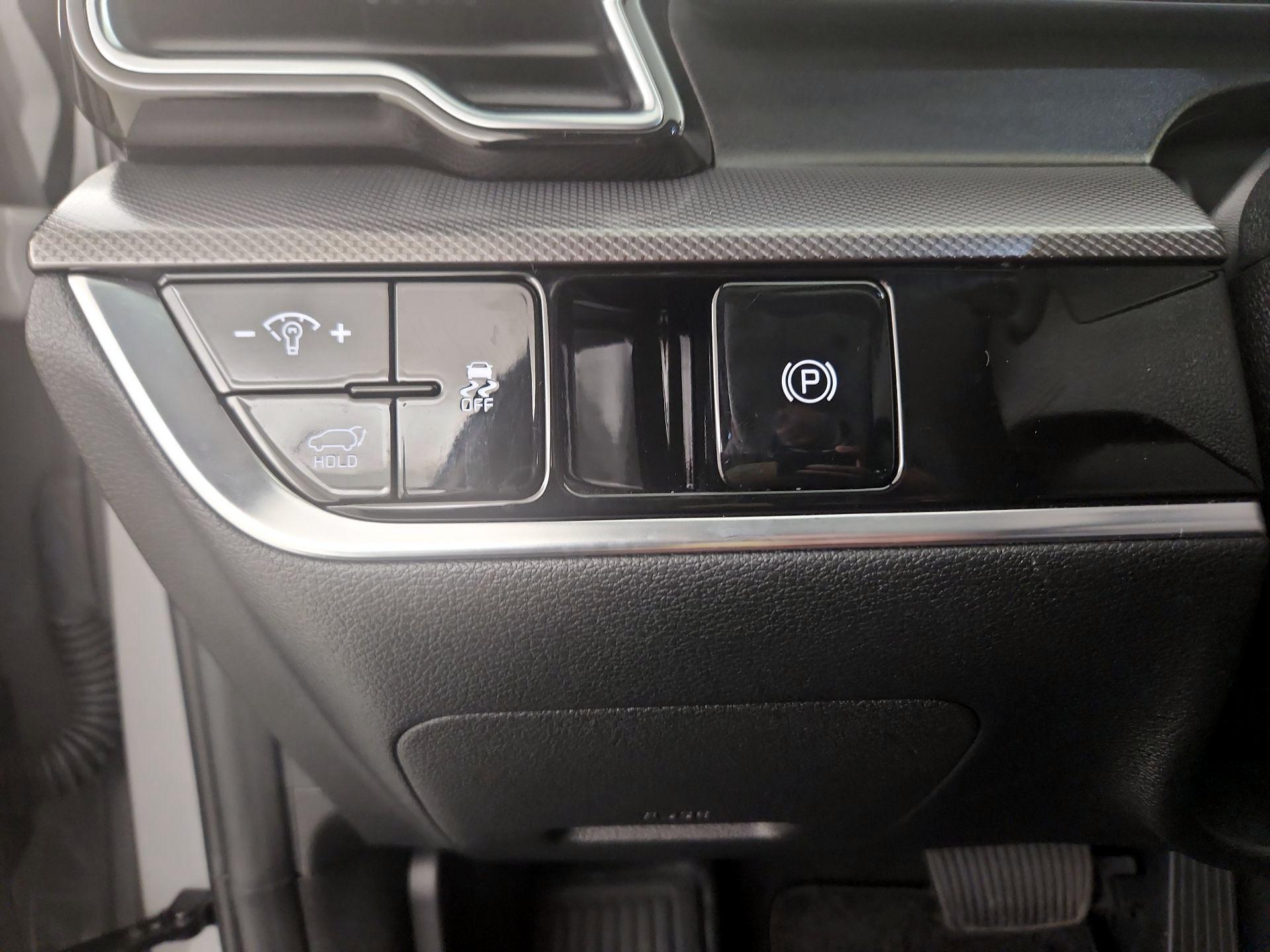 Thumbnail: 2024 Kia Sportage - 13