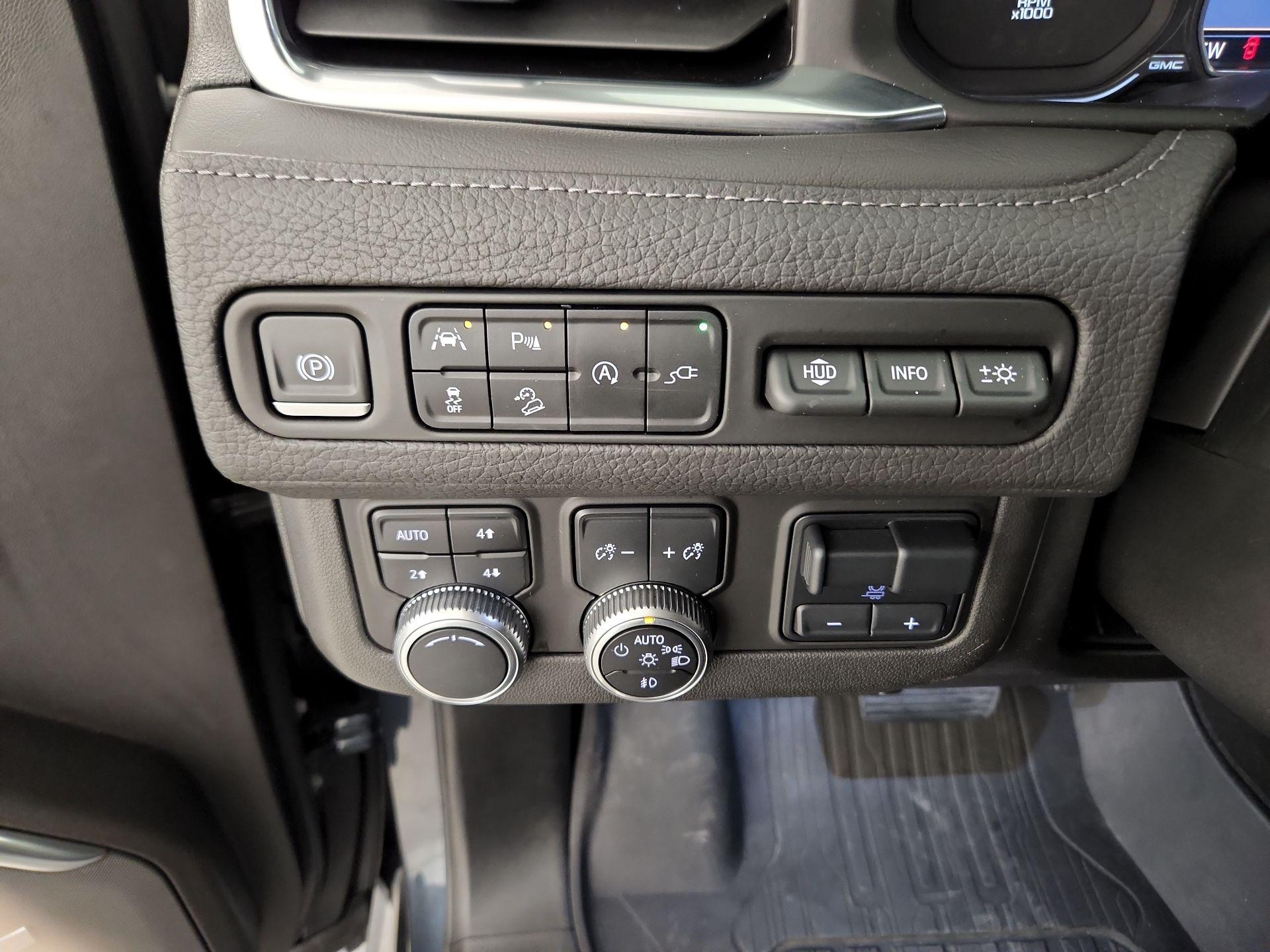 Thumbnail: 2021 GMC Yukon - 13