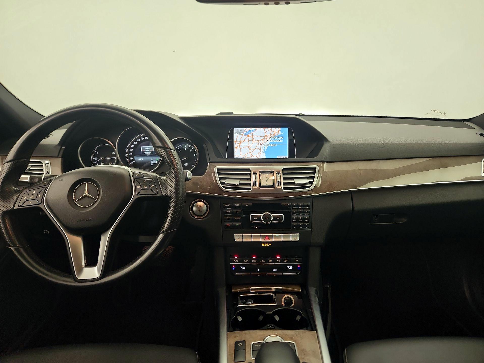 Thumbnail: 2015 Mercedes-Benz E-Class - 9